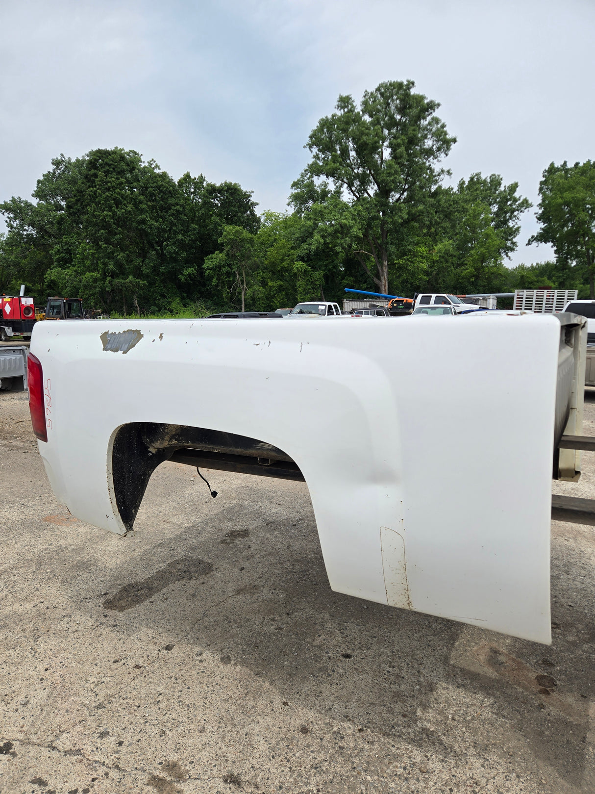 2007-2013 Chevrolet Silverado 1500 2500 3500 HD 6' 6" Short Truck Bed