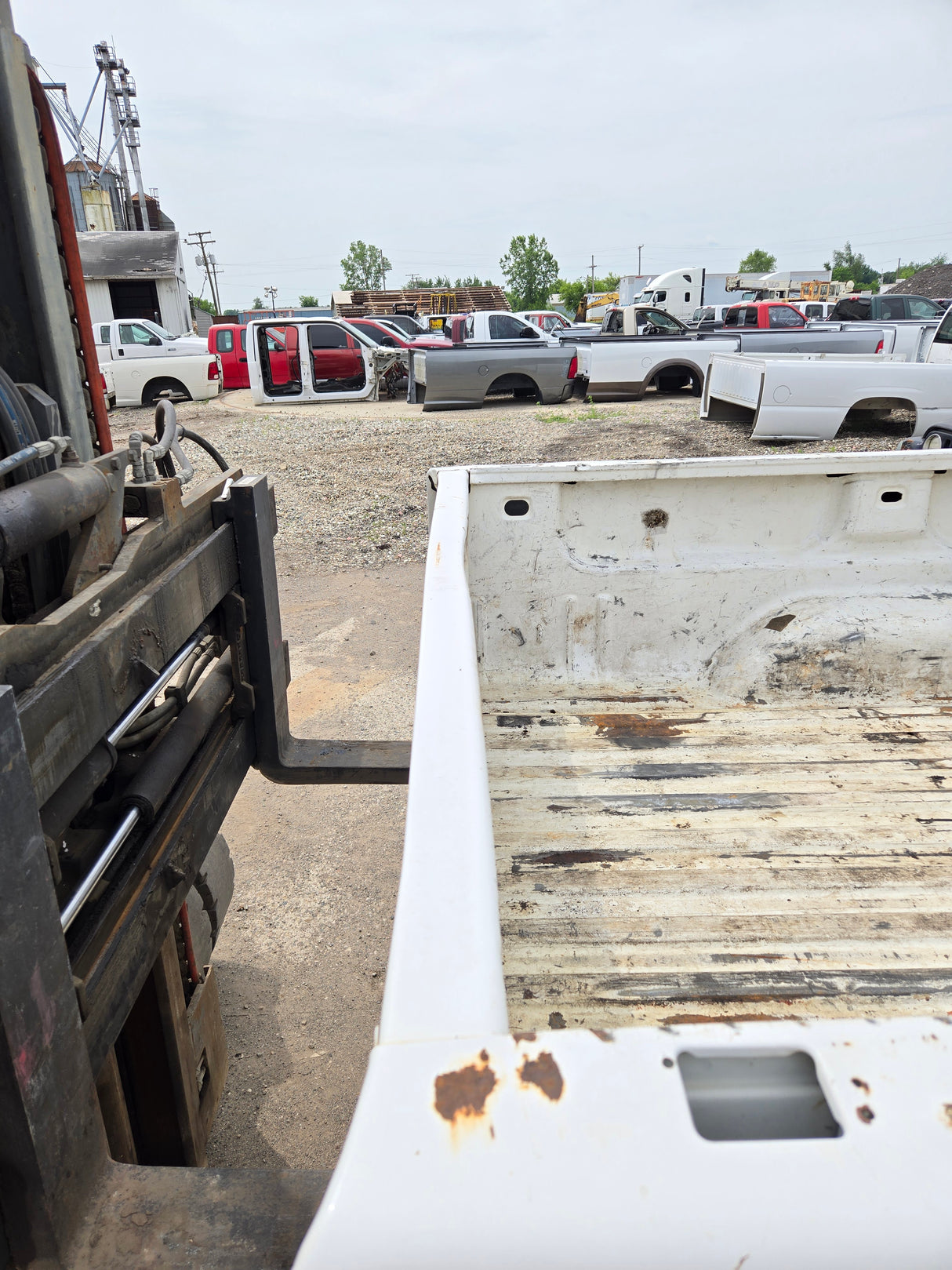 2007-2013 Chevrolet Silverado 1500 2500 3500 HD 6' 6" Short Truck Bed