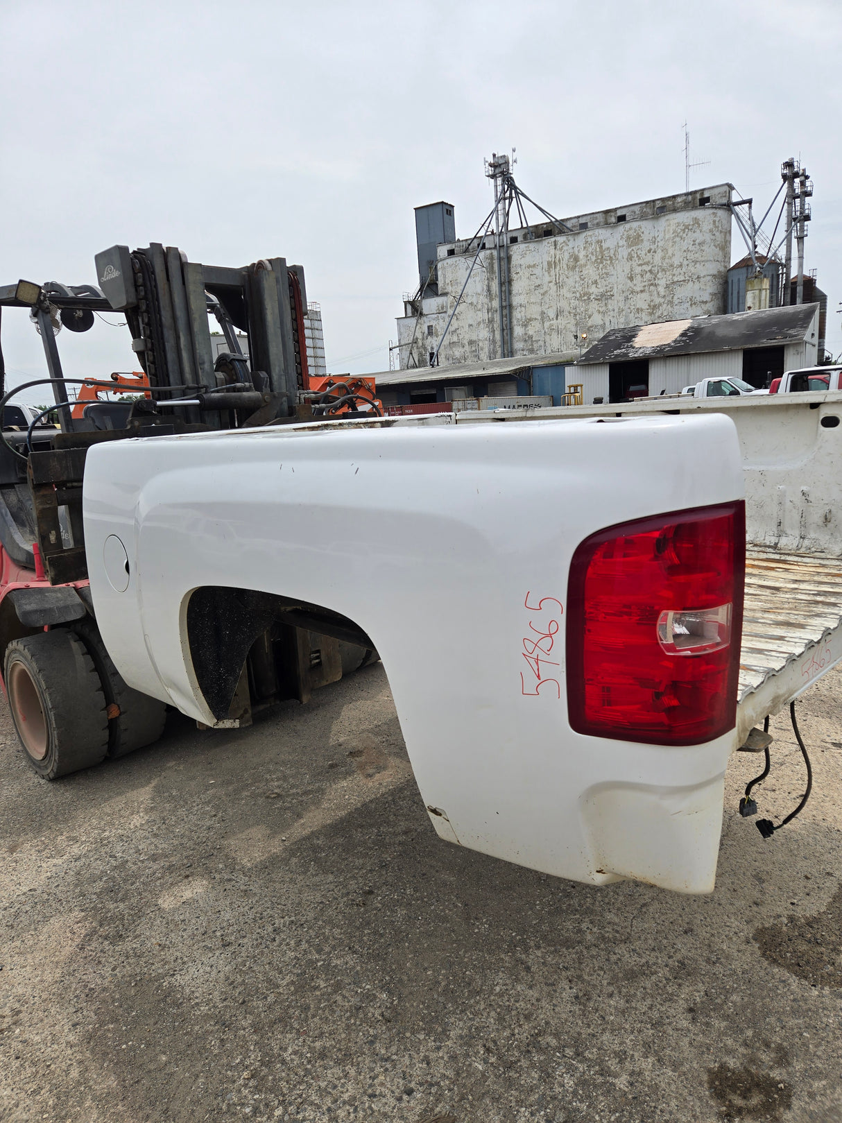 2007-2013 Chevrolet Silverado 1500 2500 3500 HD 6' 6" Short Truck Bed