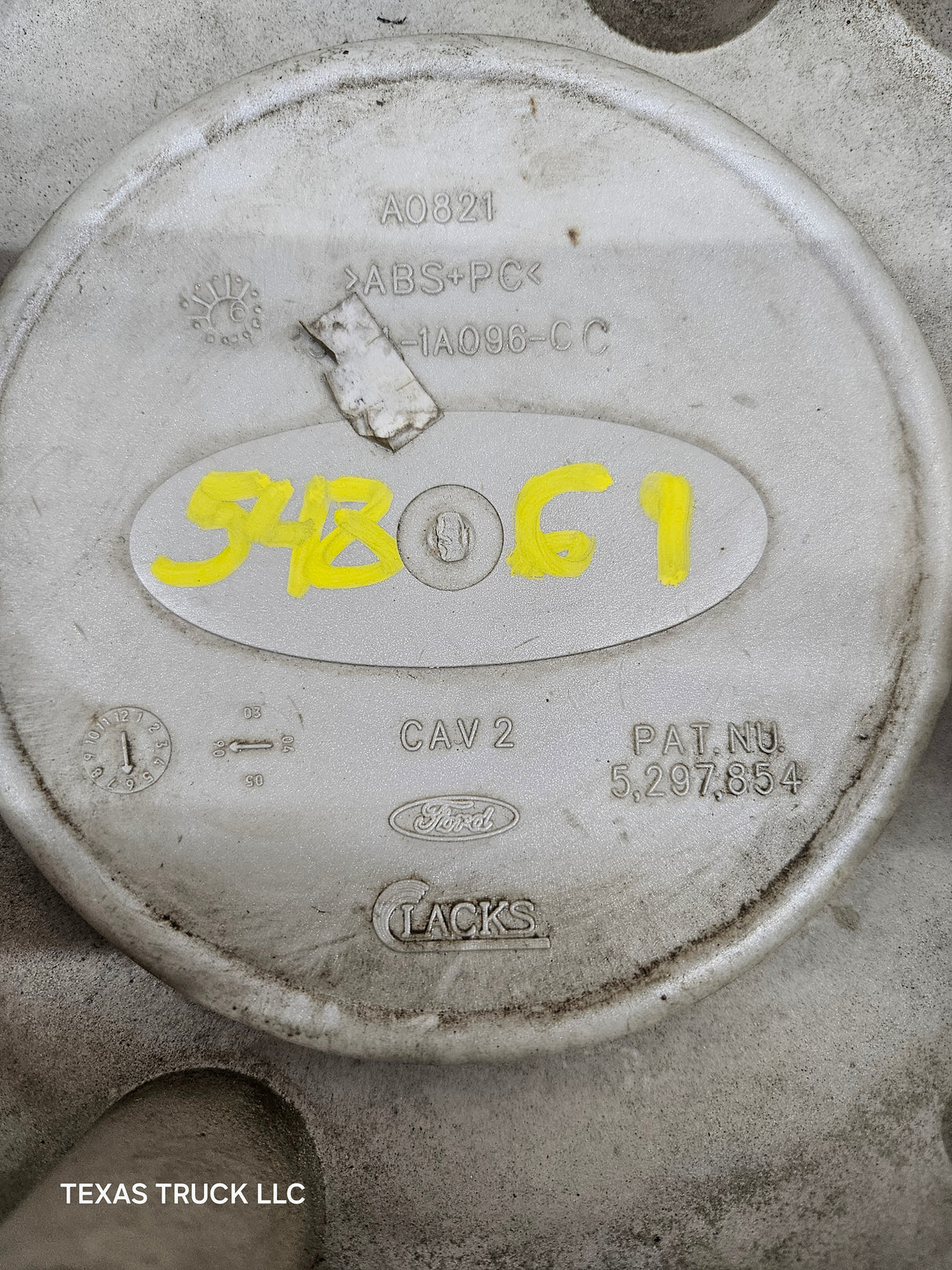 2008-2016 Ford Super Duty F250 F350 Hub Cap Center Cap SINGLE REAR WHEEL 8 LUG 5C34-1A096-C