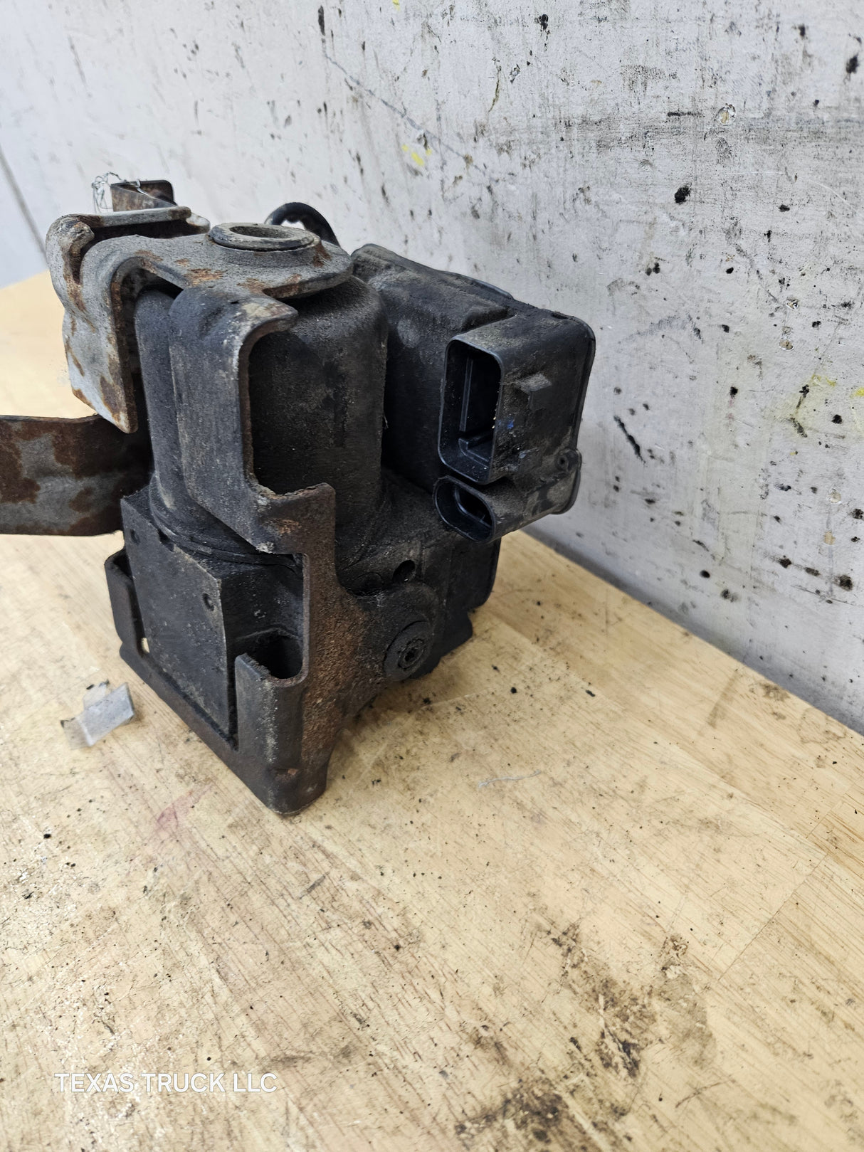 2004 Chevrolet Silverado GMC 1500 ABS Pump Module Control Assembly - 13354736
