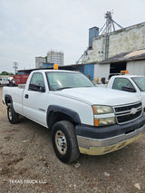 2006 Chevrolet Silverado 2500HD Regular Cab 8' Long Bed - FULL PART OUT