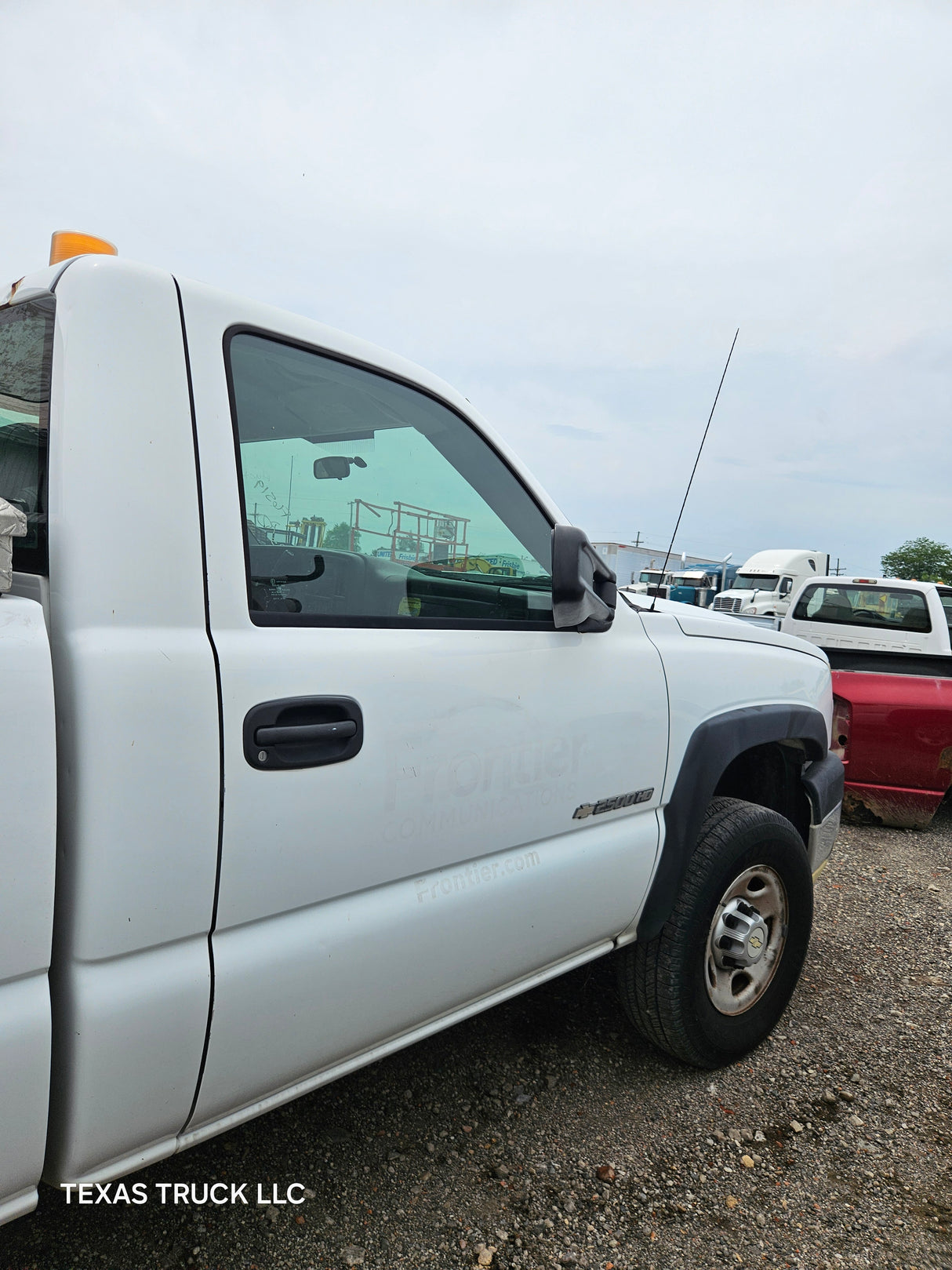 2006 Chevrolet Silverado 2500HD Regular Cab 8' Long Bed - FULL PART OUT