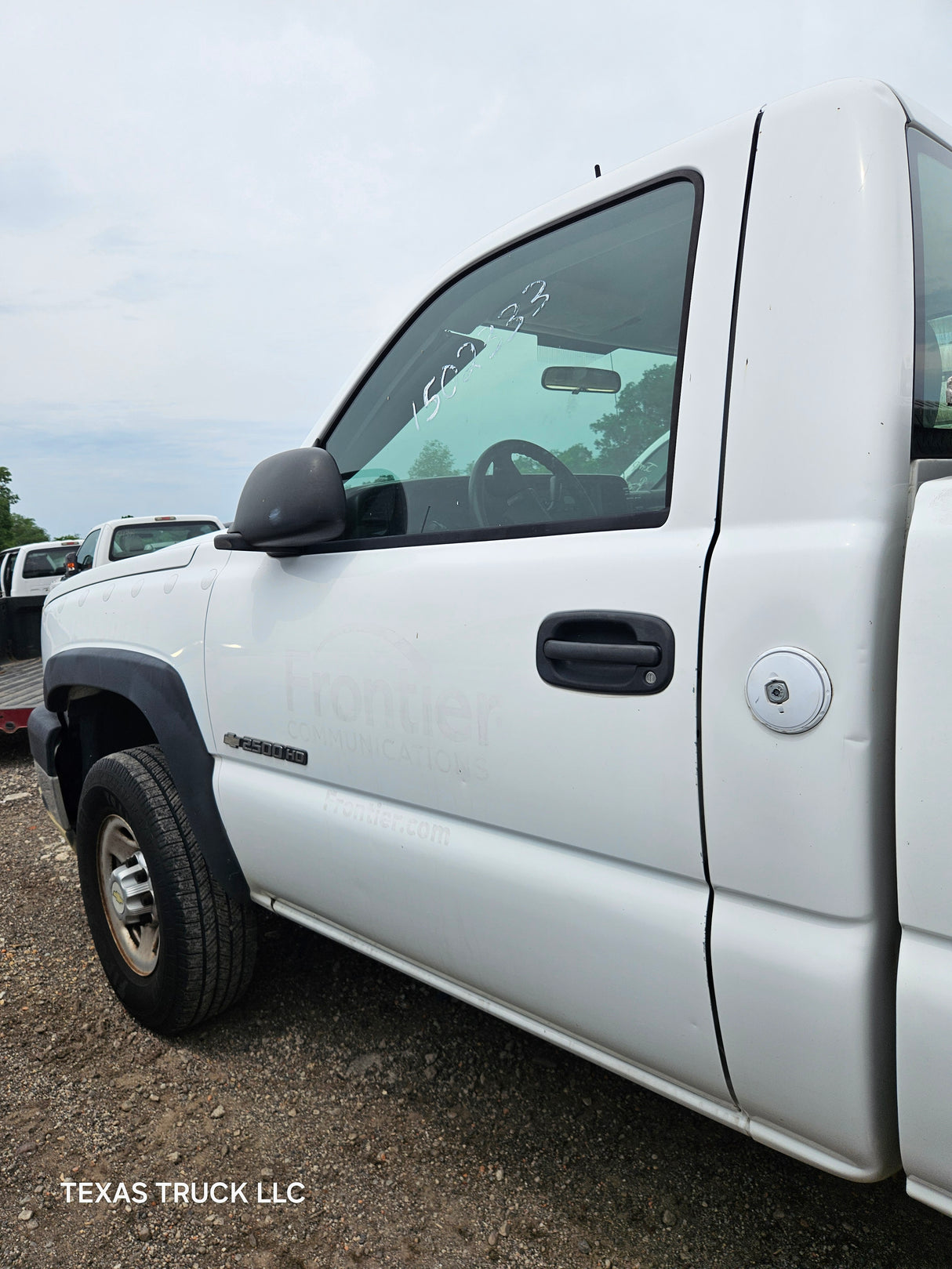 2006 Chevrolet Silverado 2500HD Regular Cab 8' Long Bed - FULL PART OUT