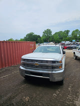 2018 Chevrolet Silverado 2500HD Crew Cab Short Bed 4wd - FULL PART OUT
