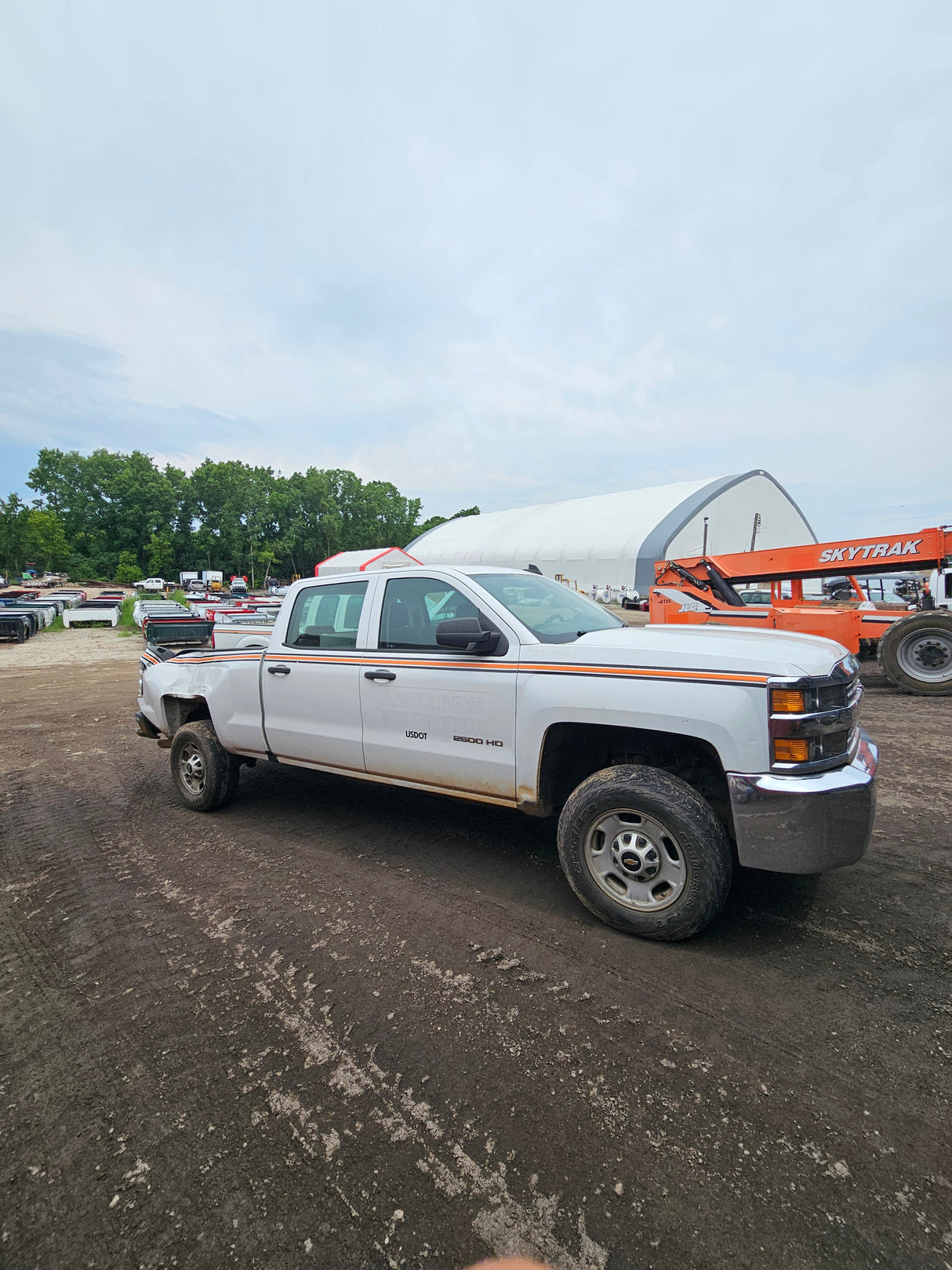 2018 Chevrolet Silverado 2500HD Crew Cab Short Bed 4wd - FULL PART OUT