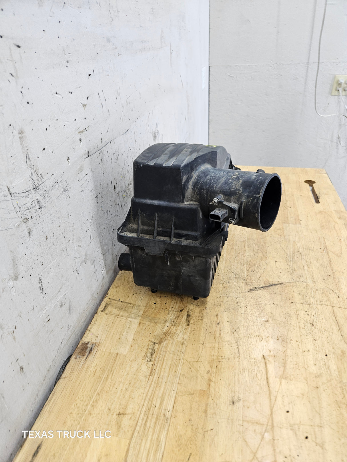 2005-2007 Ford 6.8L Super Duty Air Filter Housing Box Cleaner F250 F350 F450