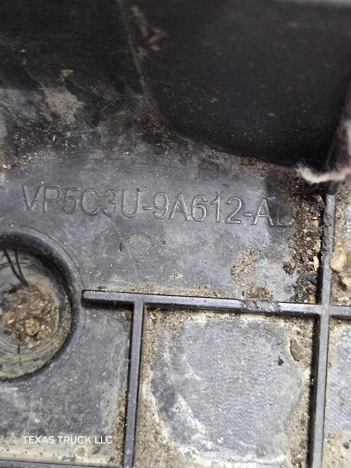 2005-2007 Ford 6.8L Super Duty Air Filter Housing Box Cleaner F250 F350 F450