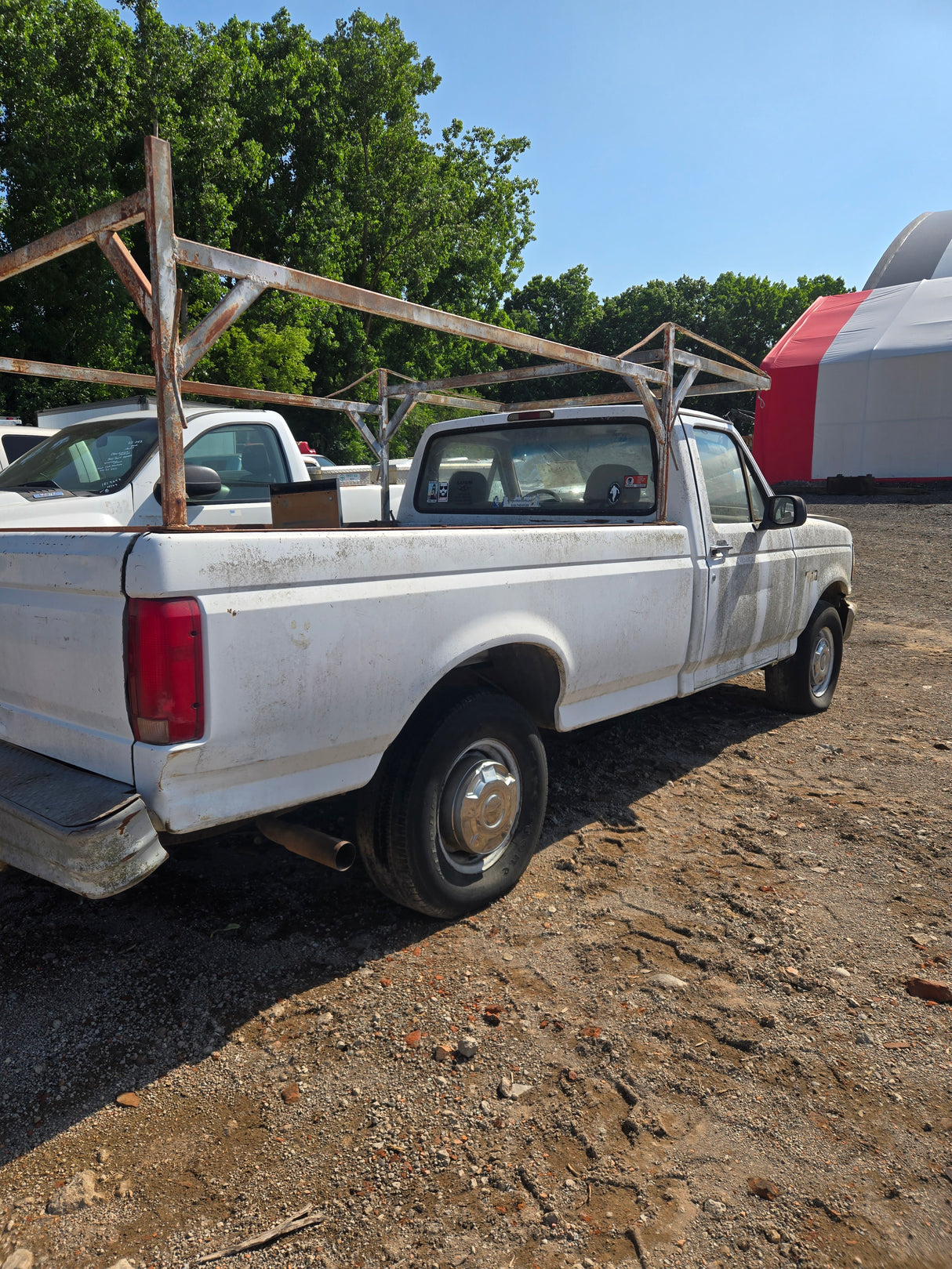 1995 Ford F250 Regular Cab 8' Long Bed OBS - FULL PART OUT