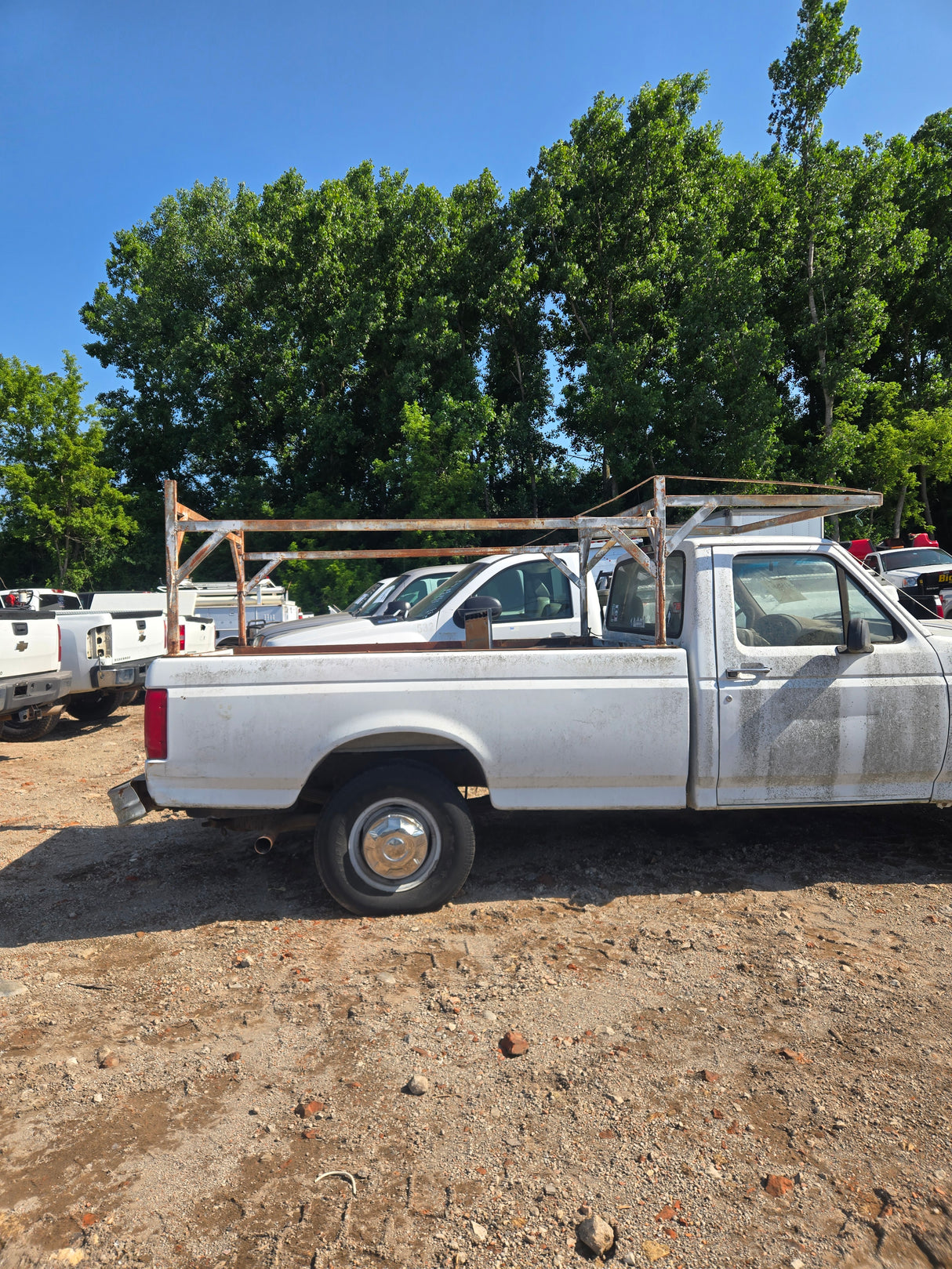 1995 Ford F250 Regular Cab 8' Long Bed OBS - FULL PART OUT