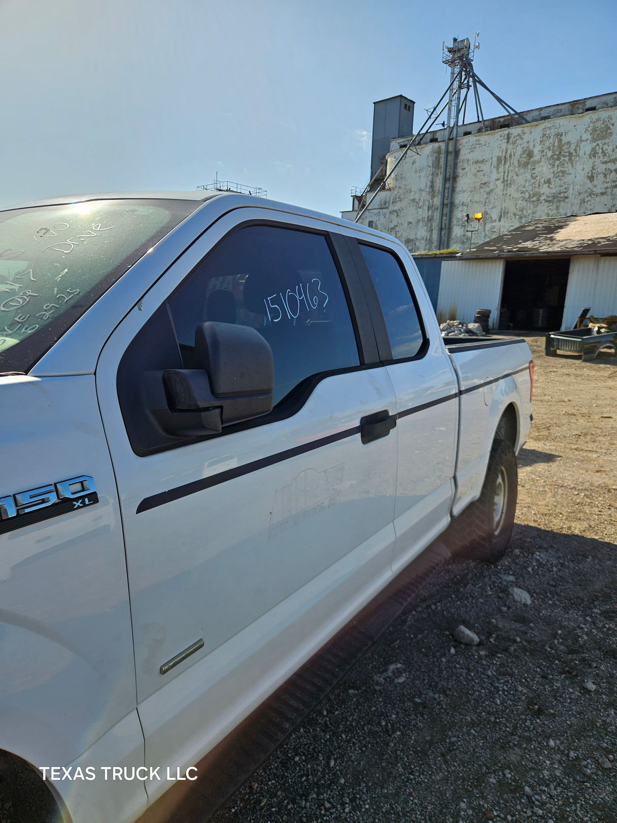 2015 Ford F-150 Extended Cab 6.5' Bed 4 Door  - FULL PART OUT Rust free