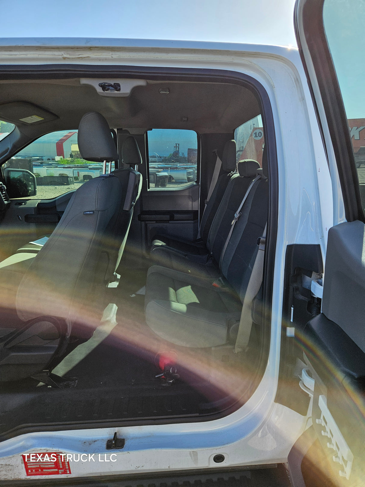 2015 Ford F-150 Extended Cab 6.5' Bed 4 Door  - FULL PART OUT Rust free
