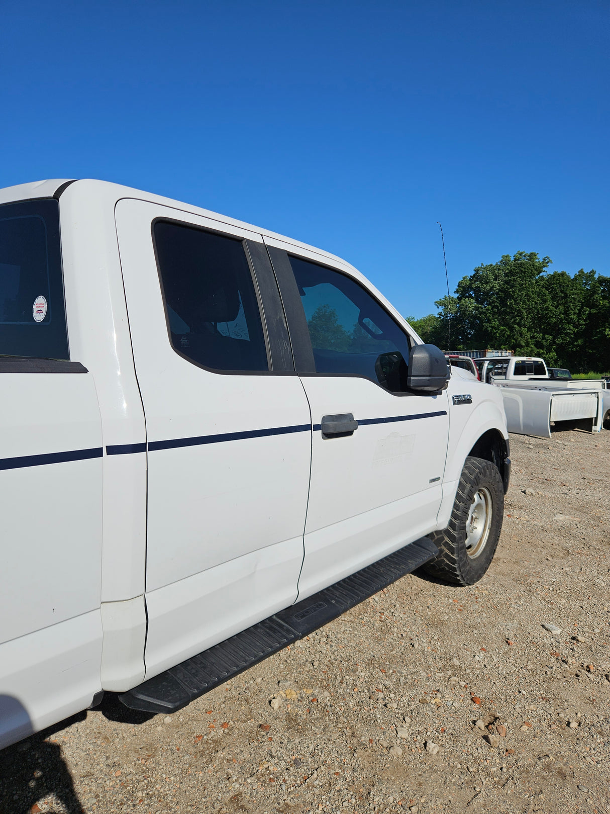 2015 Ford F-150 Extended Cab 6.5' Bed 4 Door  - FULL PART OUT Rust free
