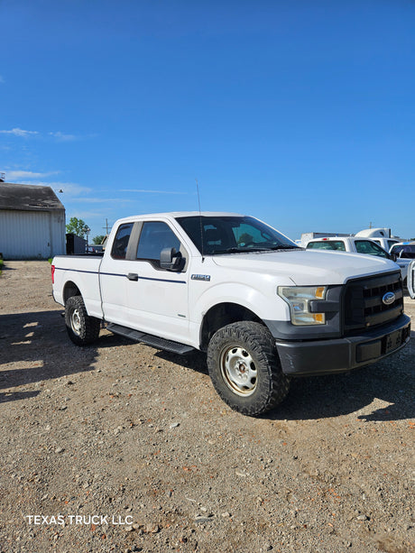 2015 Ford F-150 Extended Cab 6.5' Bed 4 Door  - FULL PART OUT Rust free