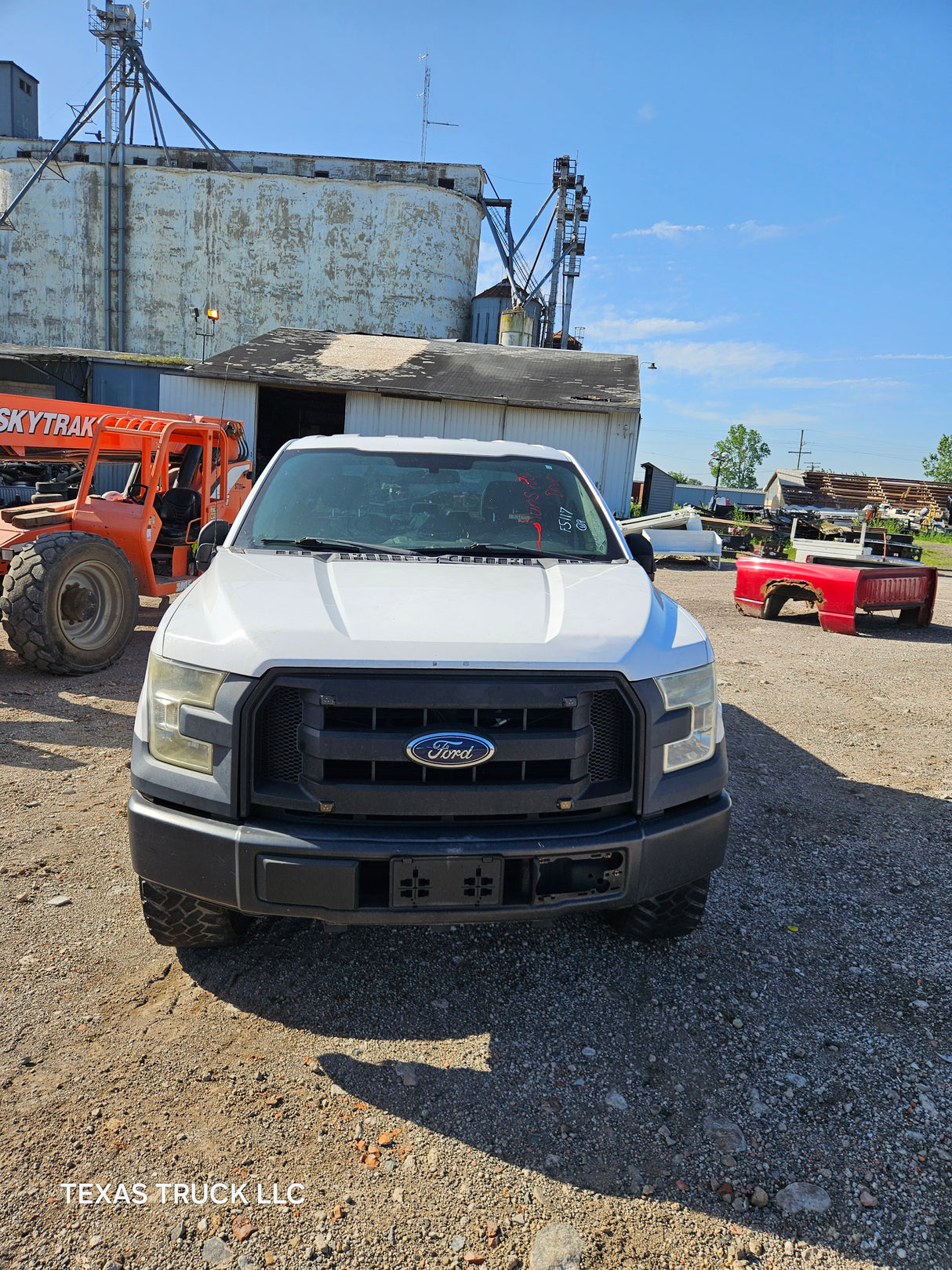 2015 Ford F-150 Extended Cab 6.5' Bed 4 Door  - FULL PART OUT Rust free
