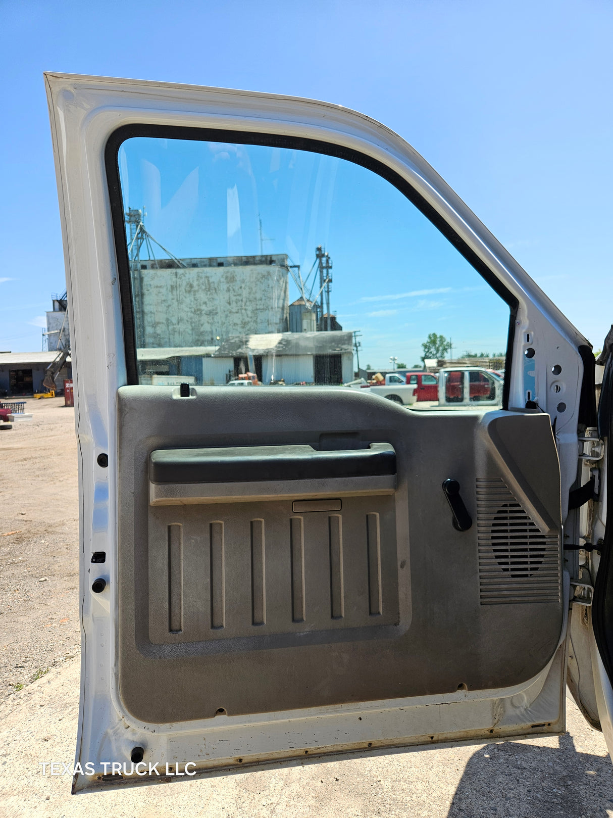 2008-2010 Ford Super Duty F250 F350 F450 F550 Regular Cab 2 door