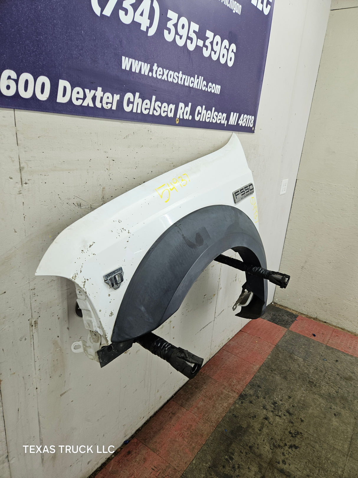2005-2007 Ford Super Duty LH Driver Side Front Fender F450 F550