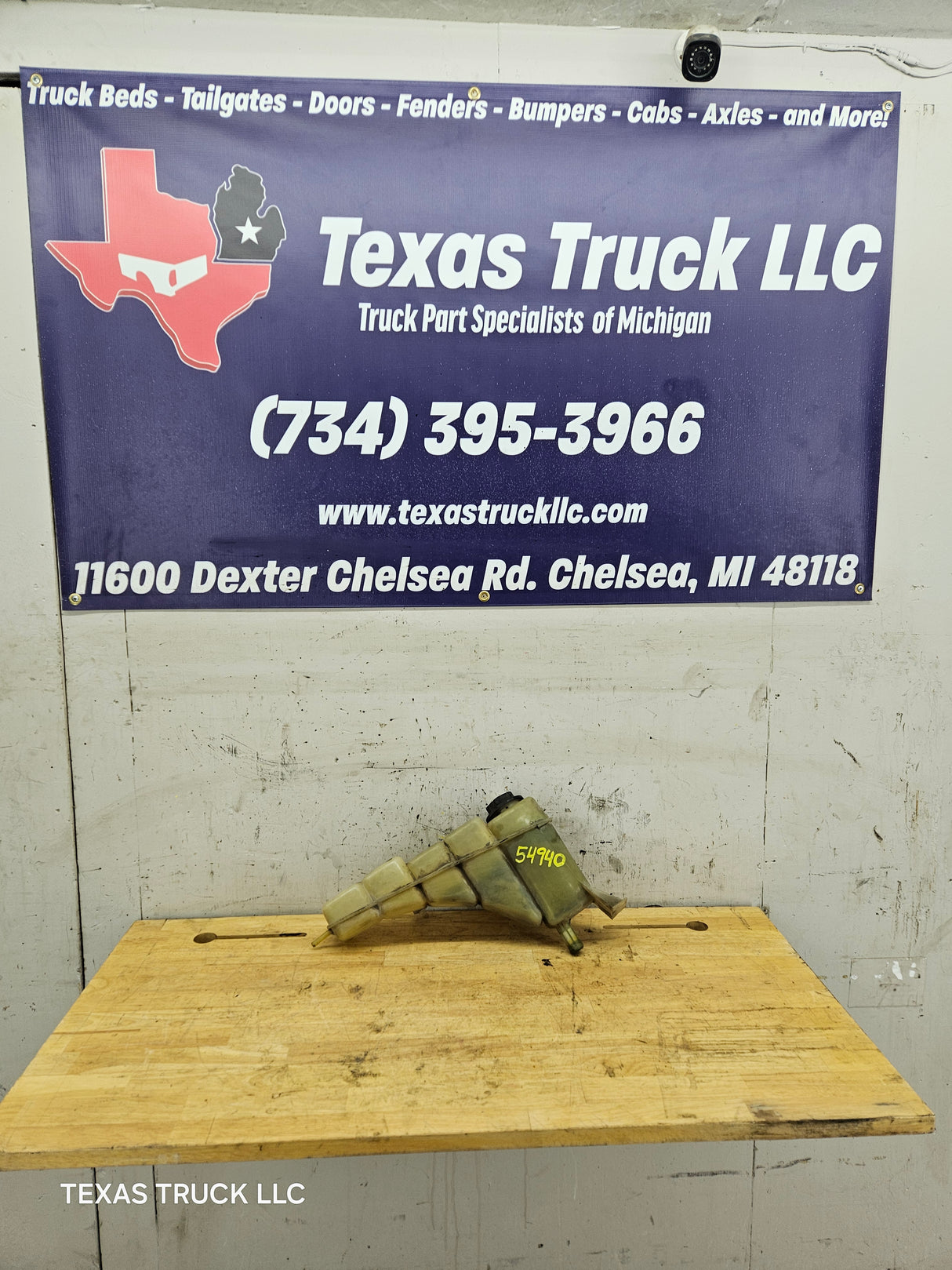 1999-2004 Ford Super Duty Coolant Reservoir & Cap 5.4L 6.8L V8 V10 Triton 7.3L Power Stroke F250 F350 F450 F550