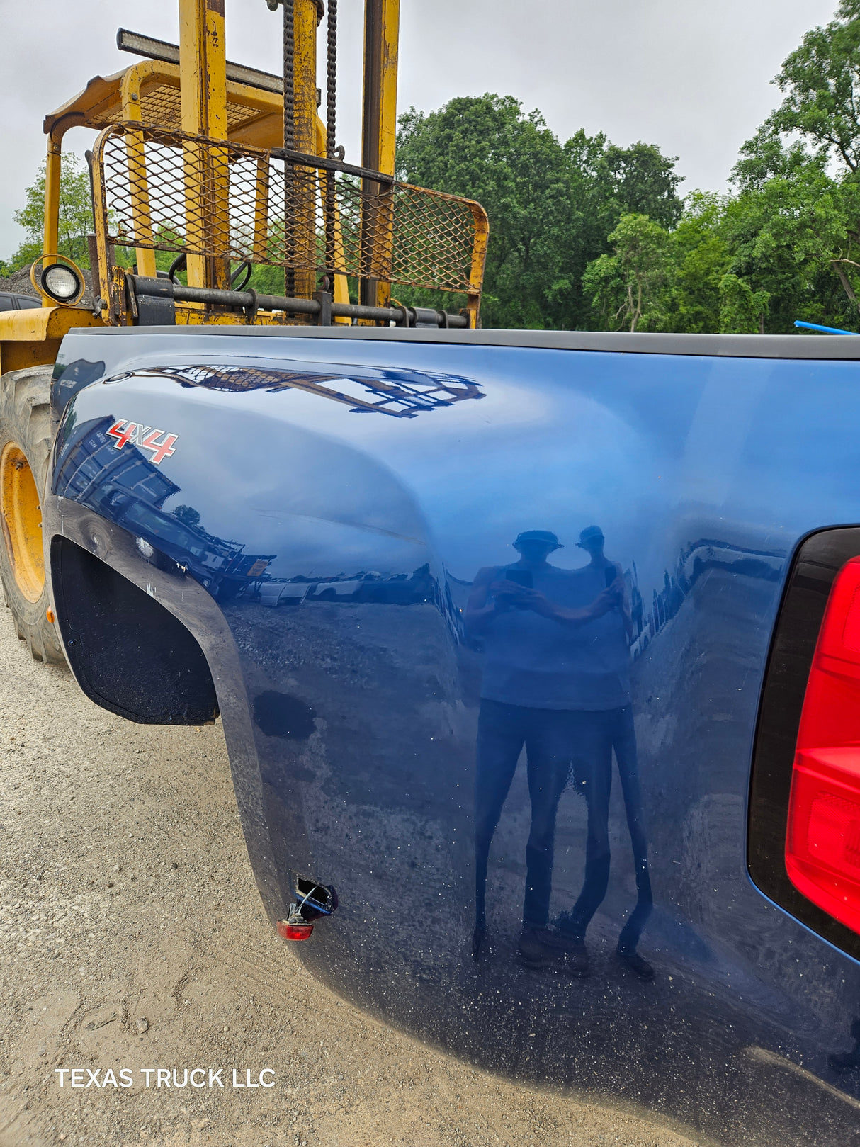 2014-2019 Chevrolet Silverado / GMC Sierra 3500 HD 8' Dually Truck Bed