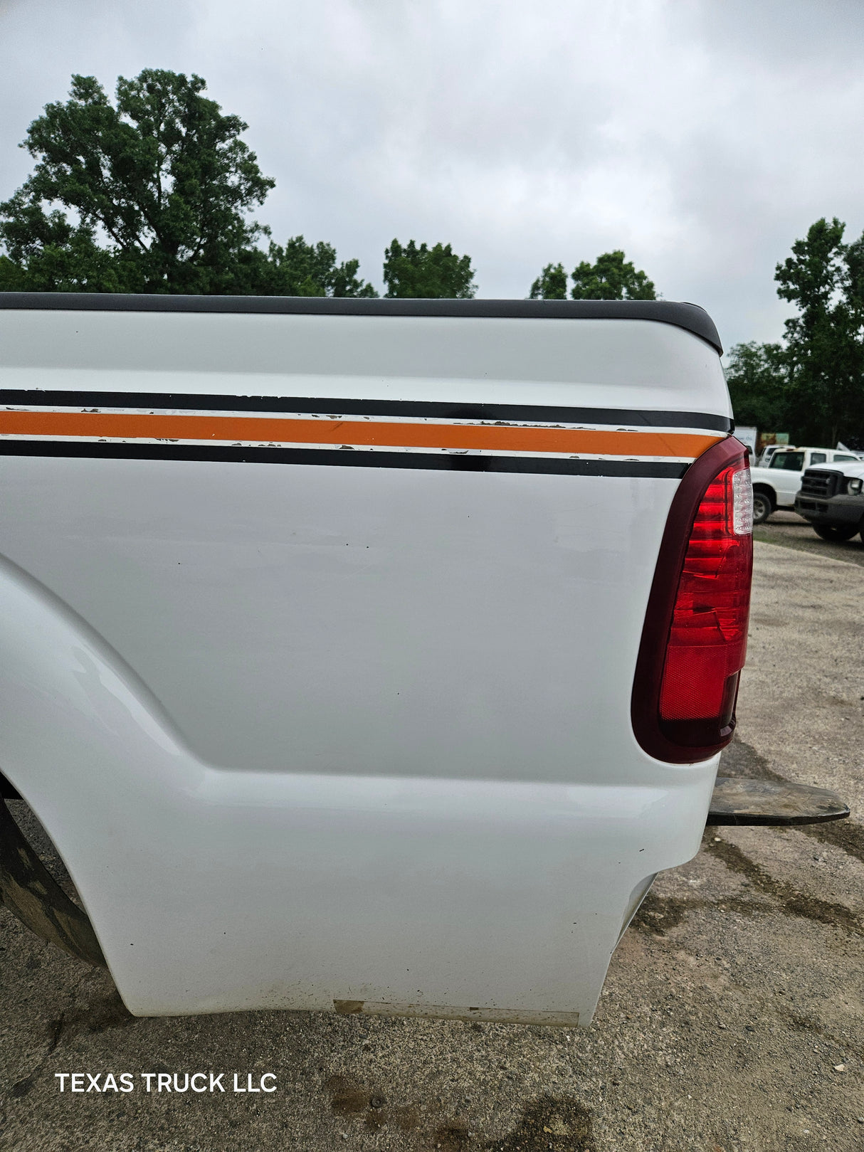 2011-2016 Ford F250 F350 Super Duty 6' 9" Short Truck Bed