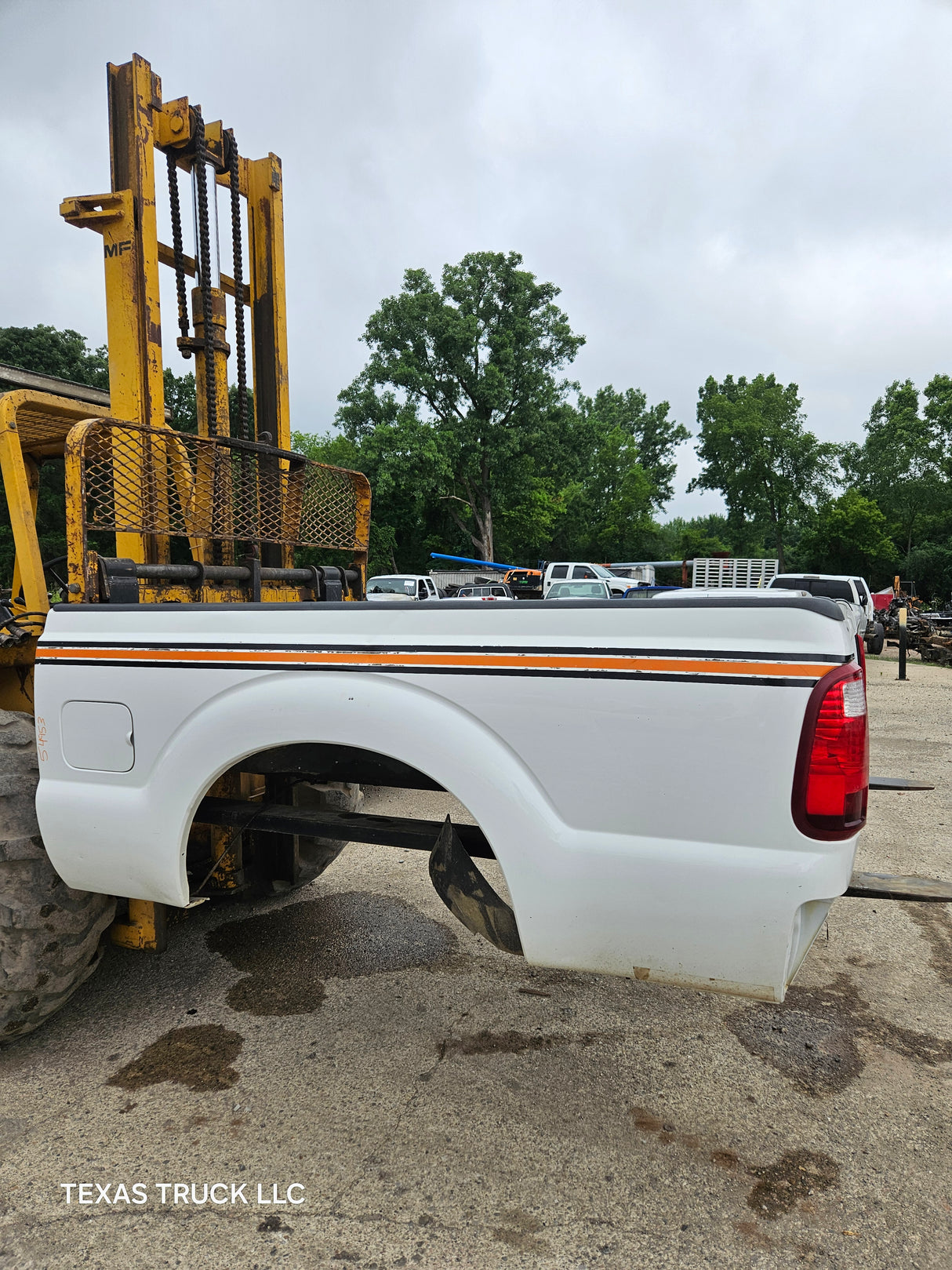 2011-2016 Ford F250 F350 Super Duty 6' 9" Short Truck Bed