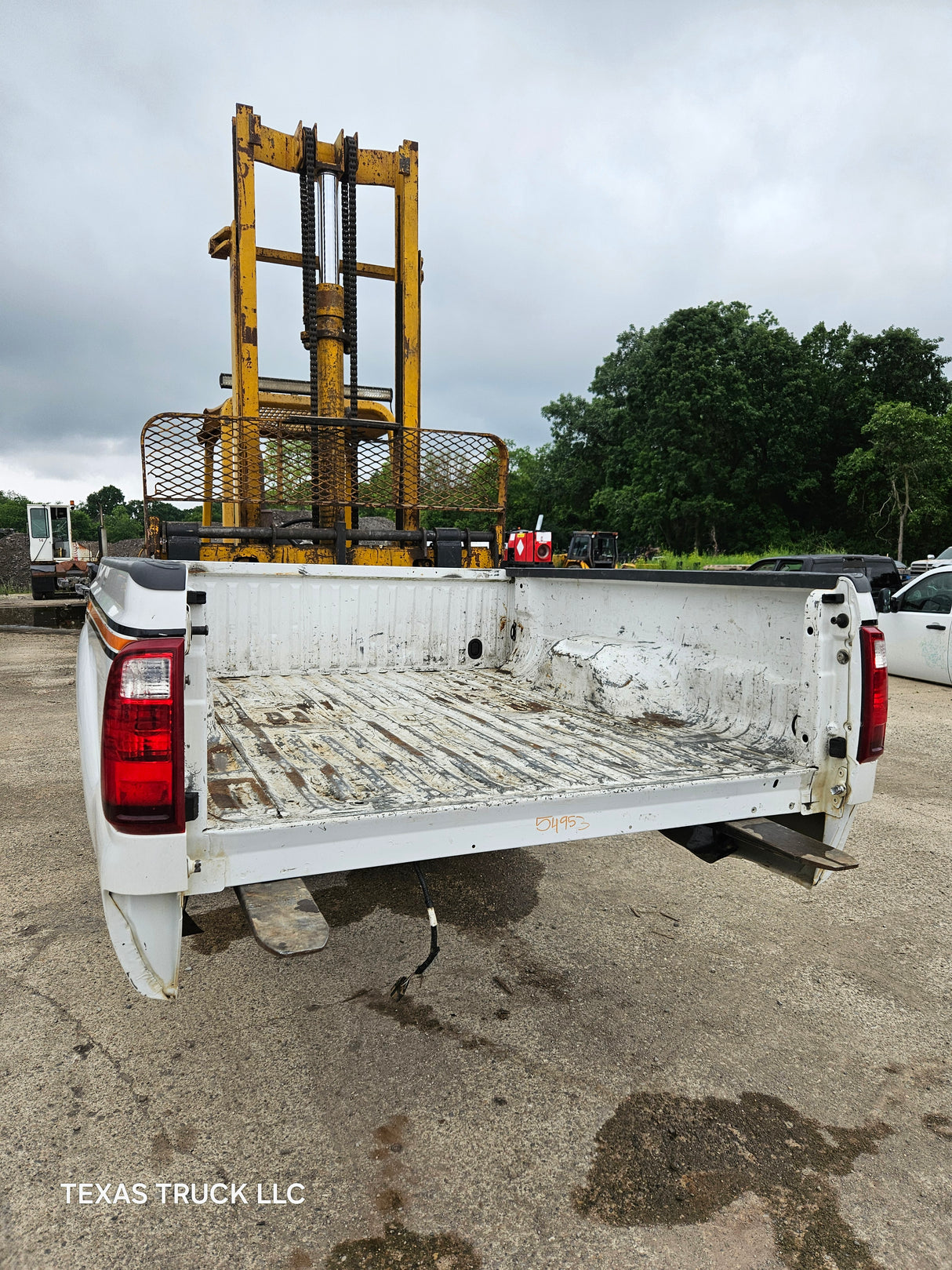 2011-2016 Ford F250 F350 Super Duty 6' 9" Short Truck Bed
