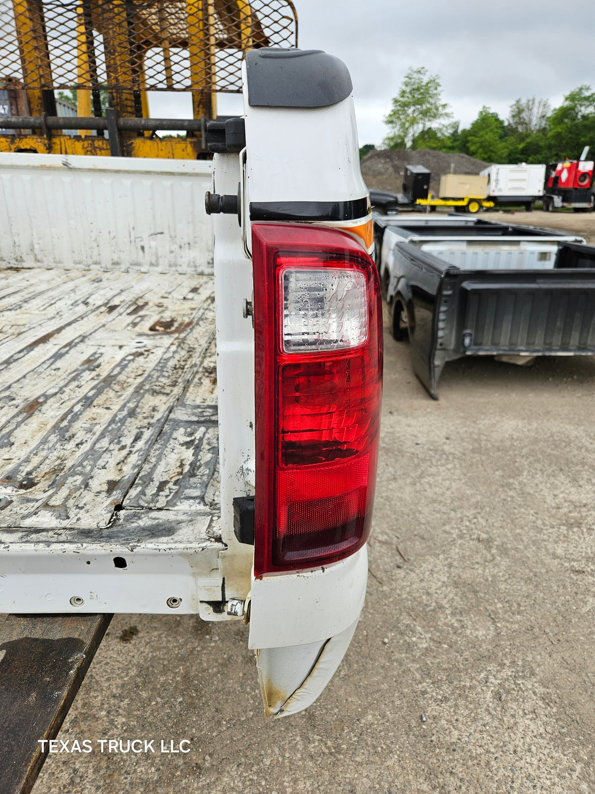 2011-2016 Ford F250 F350 Super Duty 6' 9" Short Truck Bed