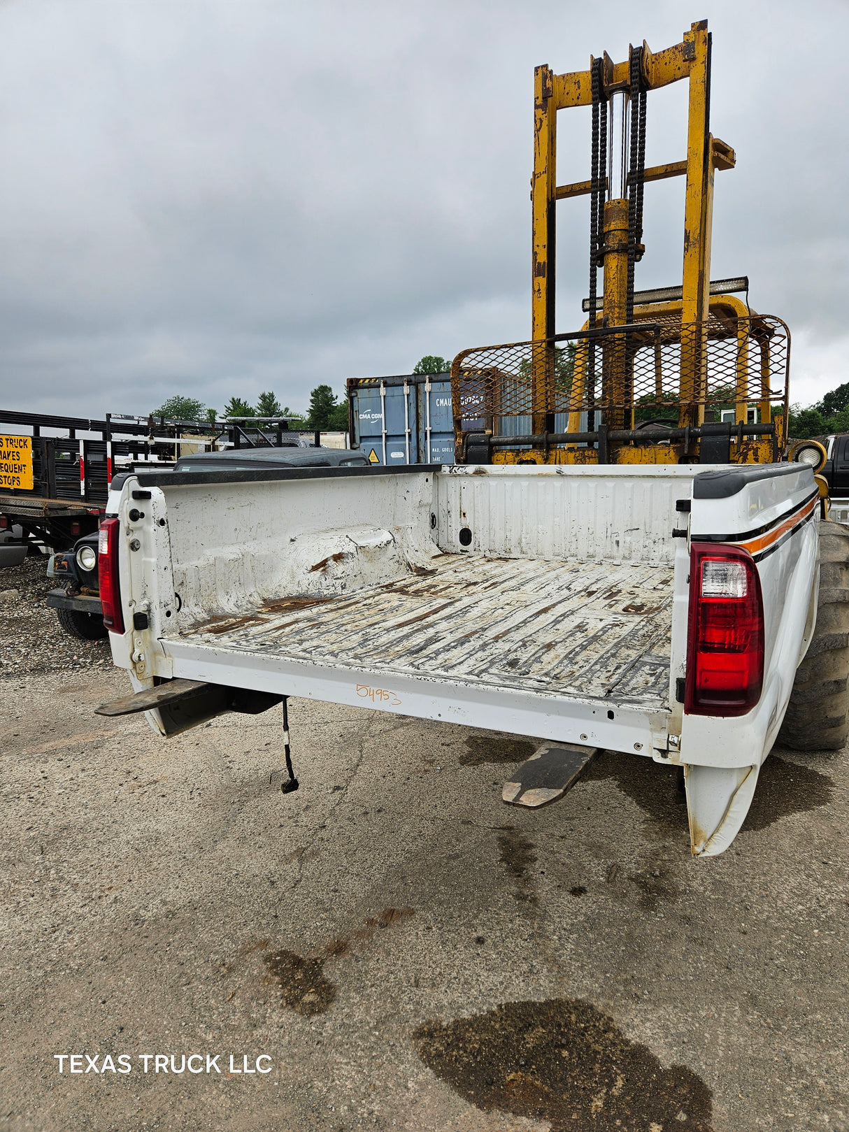 2011-2016 Ford F250 F350 Super Duty 6' 9" Short Truck Bed