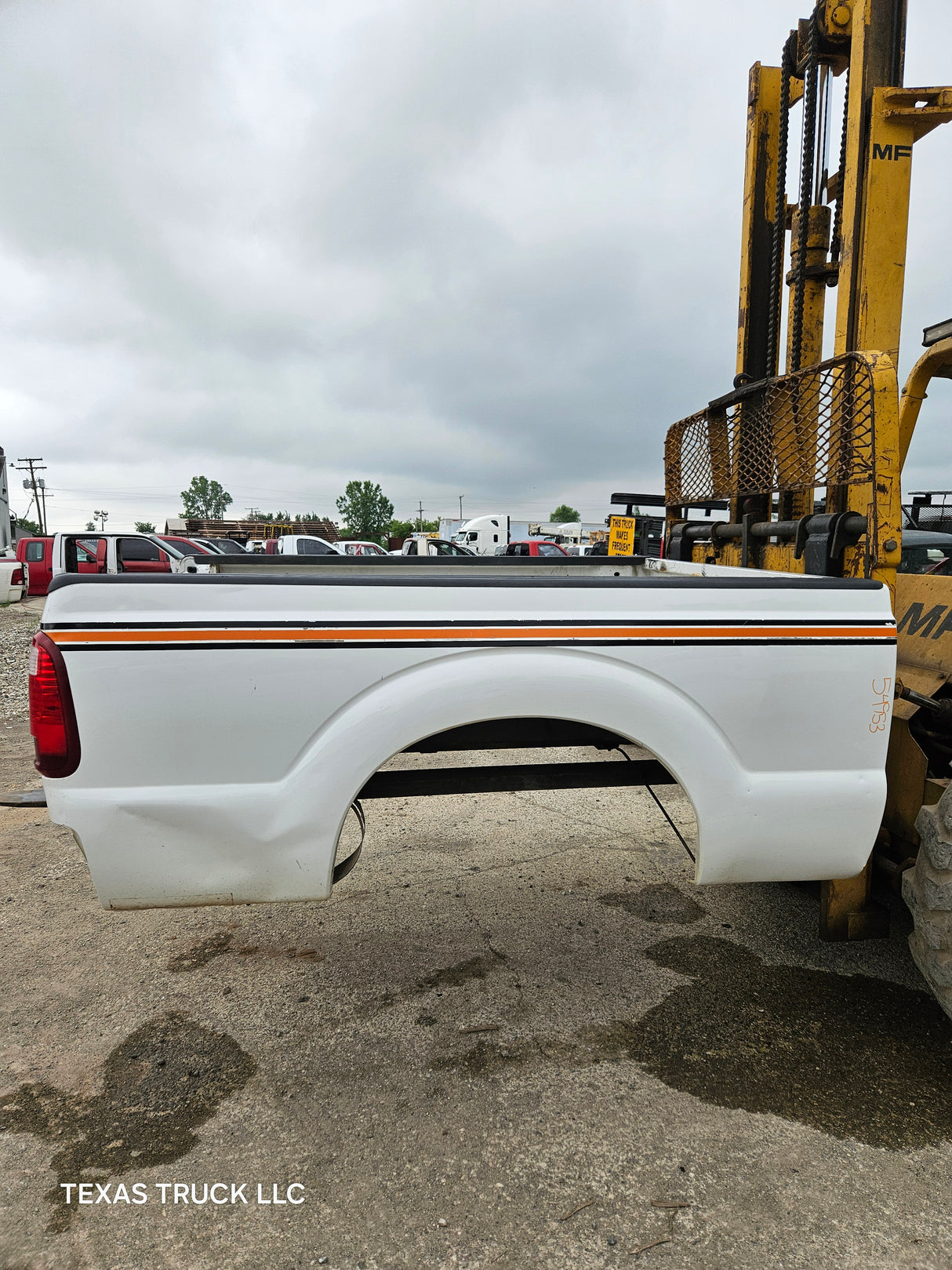 2011-2016 Ford F250 F350 Super Duty 6' 9" Short Truck Bed