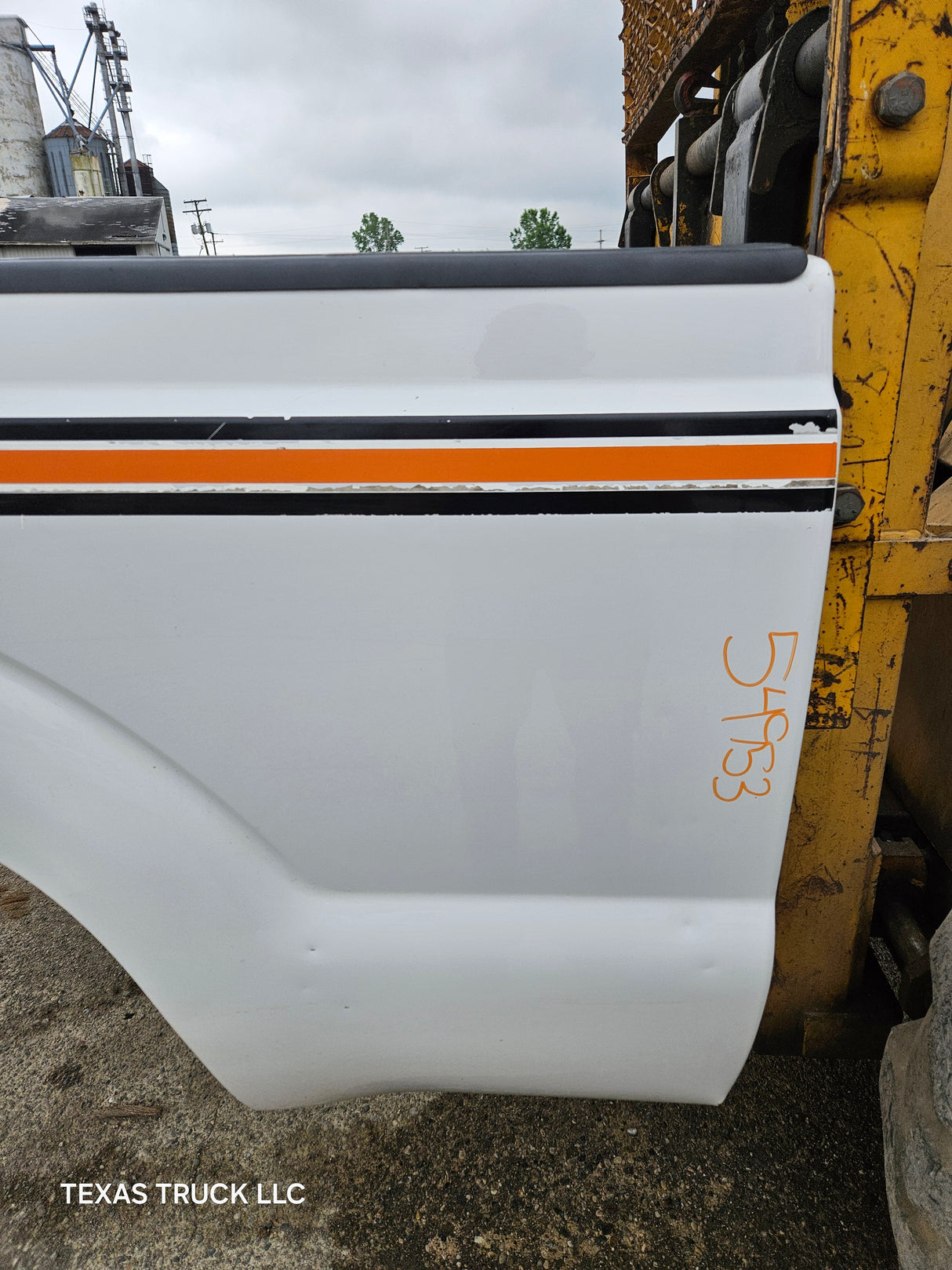 2011-2016 Ford F250 F350 Super Duty 6' 9" Short Truck Bed