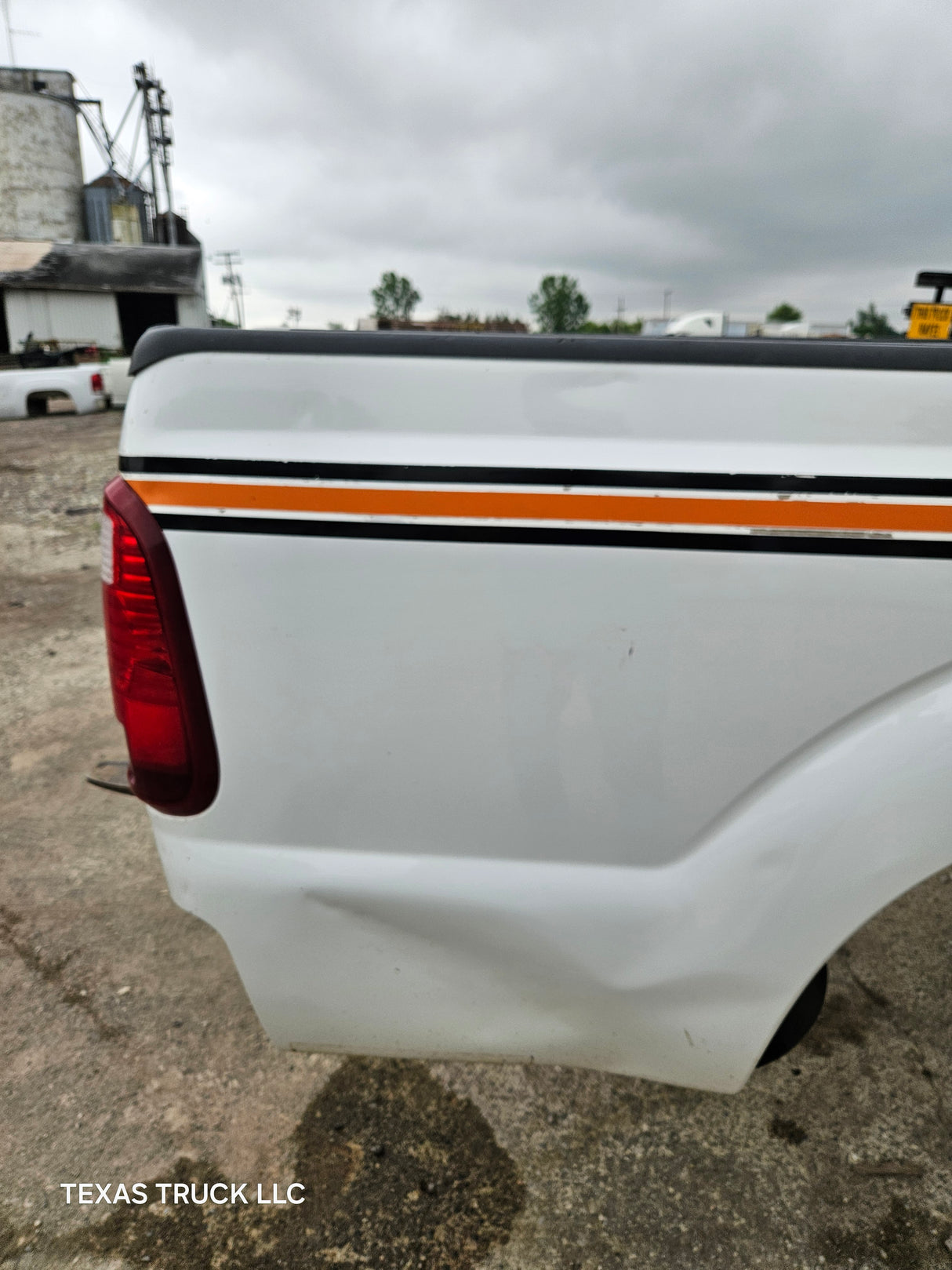 2011-2016 Ford F250 F350 Super Duty 6' 9" Short Truck Bed