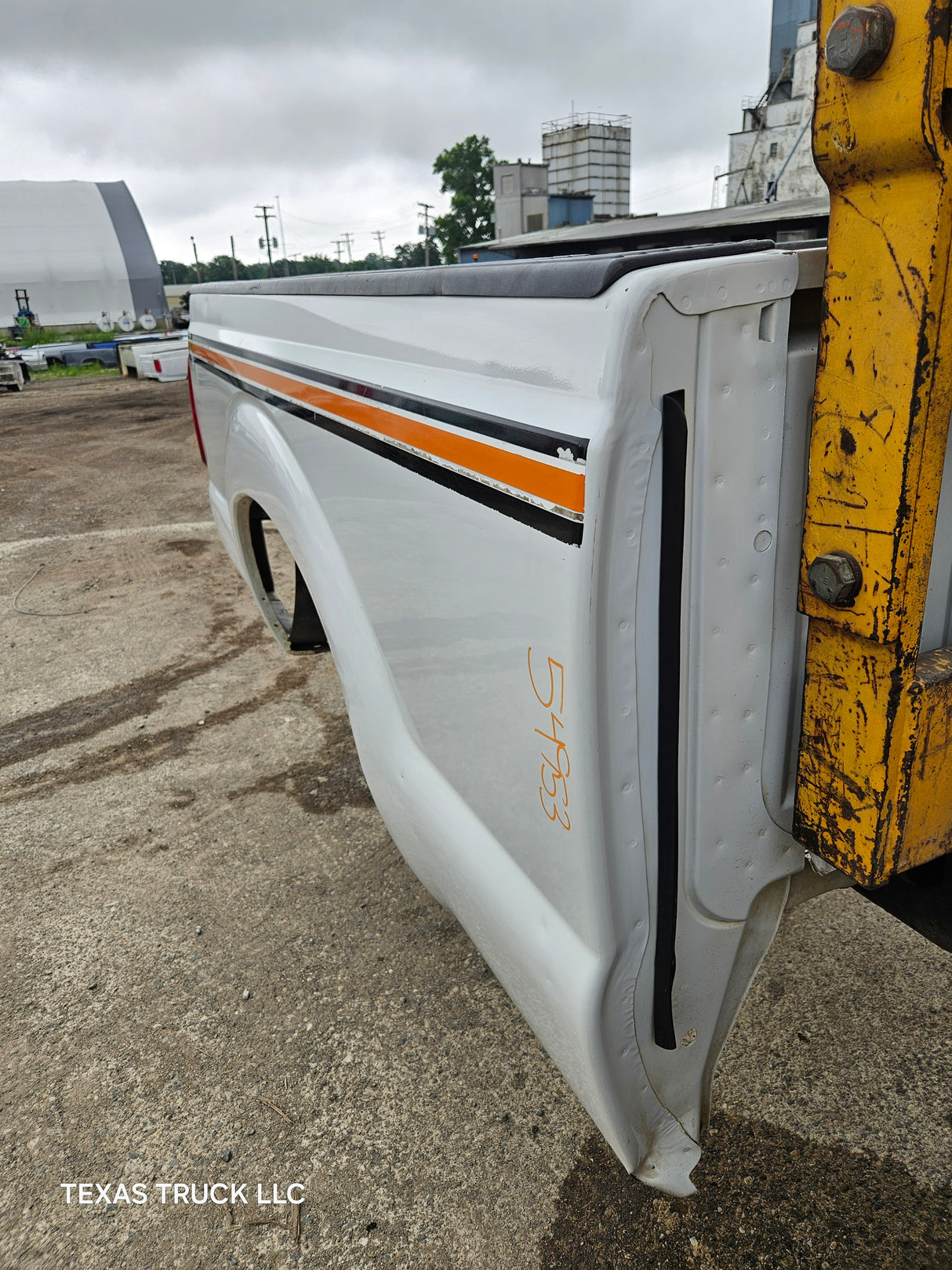 2011-2016 Ford F250 F350 Super Duty 6' 9" Short Truck Bed
