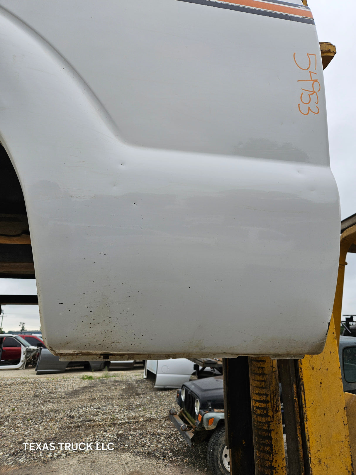 2011-2016 Ford F250 F350 Super Duty 6' 9" Short Truck Bed