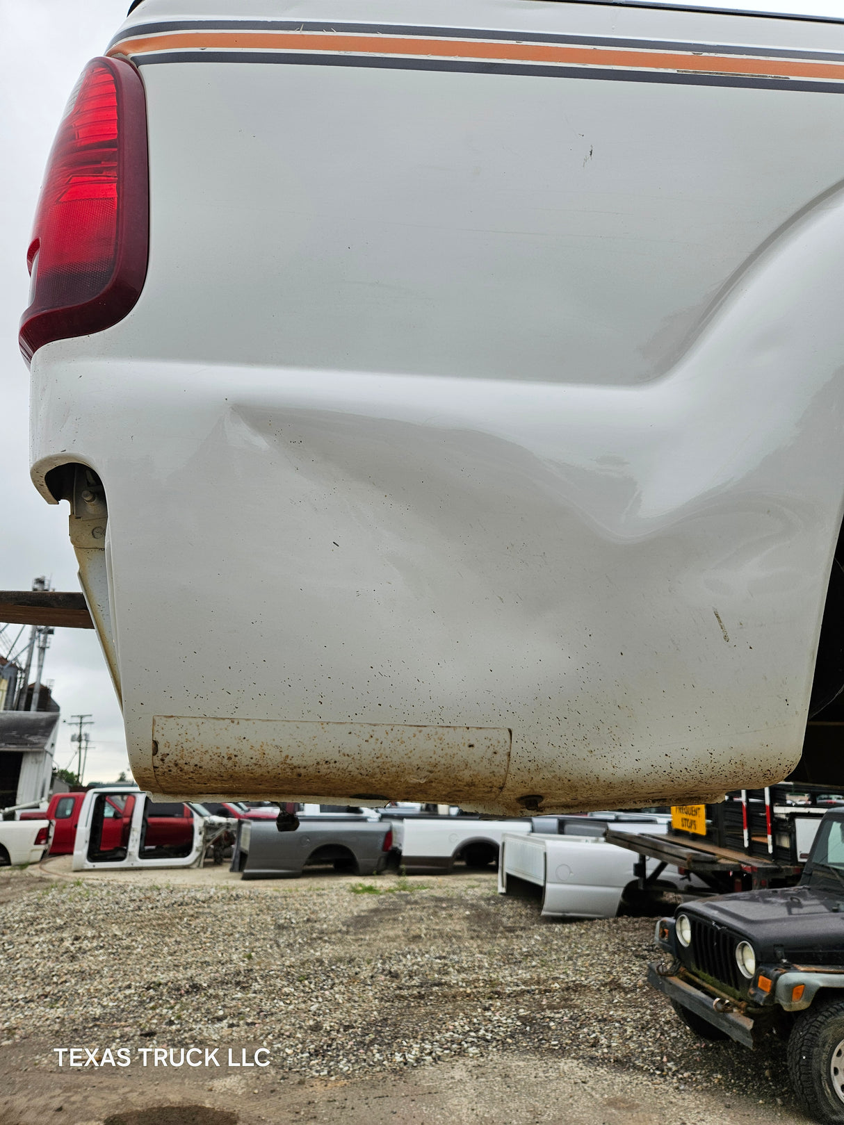 2011-2016 Ford F250 F350 Super Duty 6' 9" Short Truck Bed