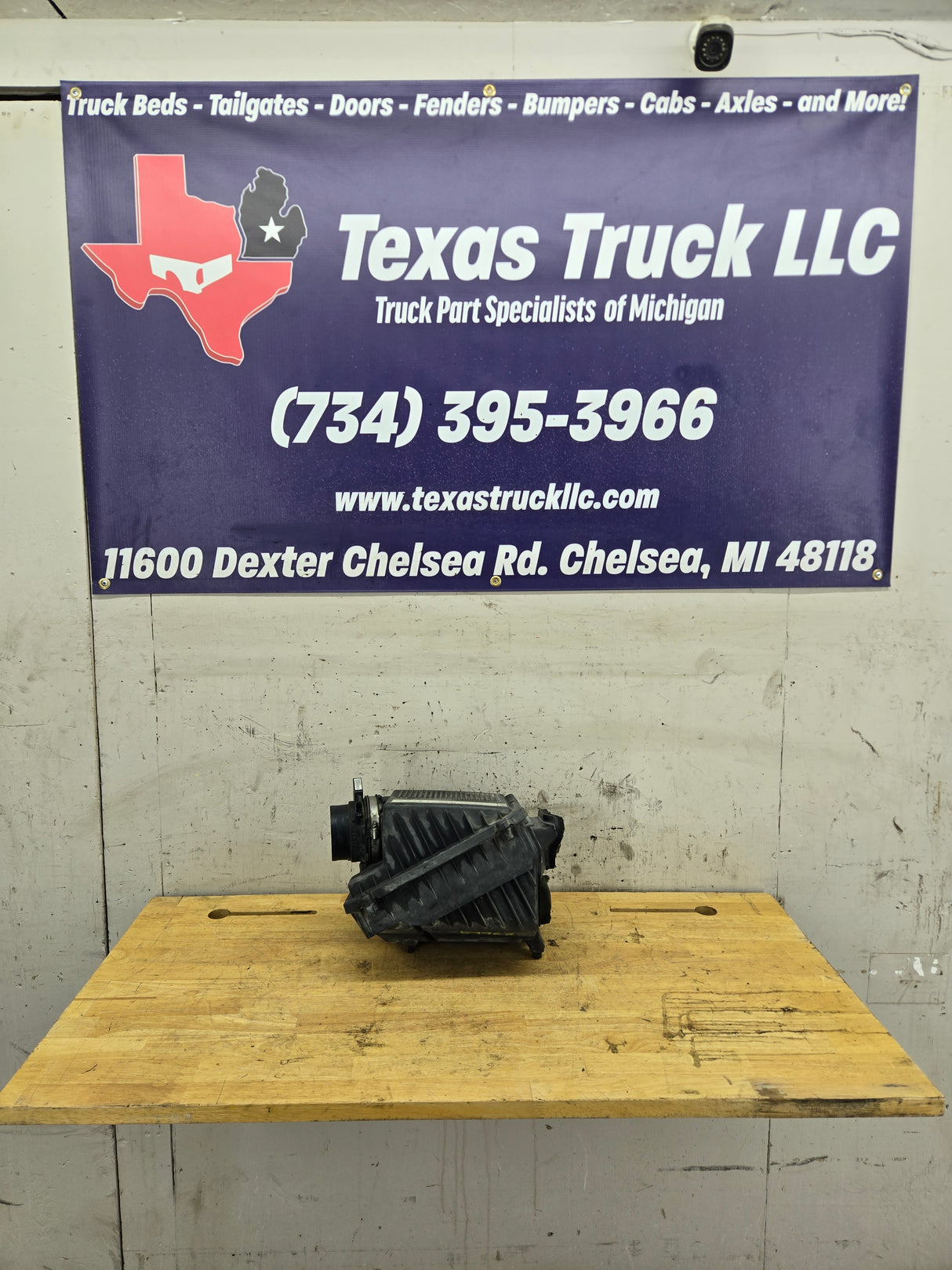 2003-2007 Chevrolet Silverado / GMC Sierra 4.8L Engine Air Filter Intake Box Cleaner