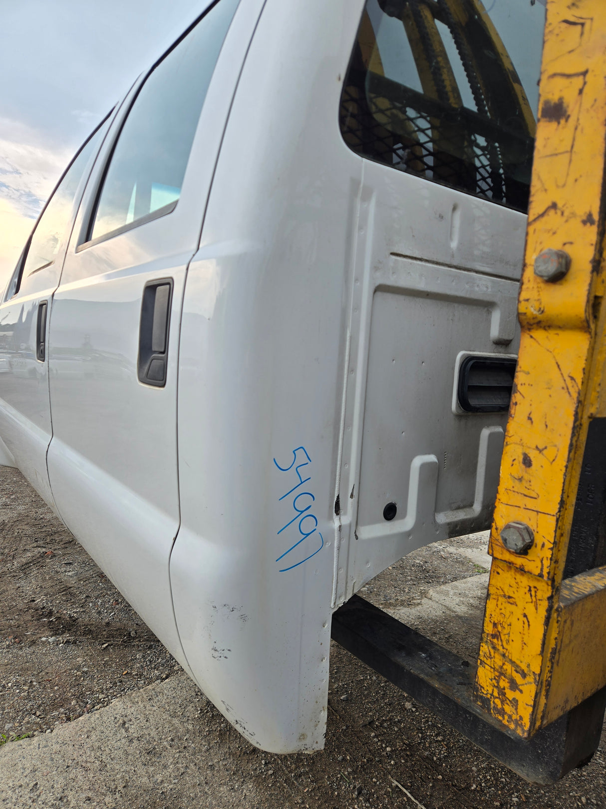 2008-2010 Ford Super Duty Crew Cab F250 F350 F450 F550 XL