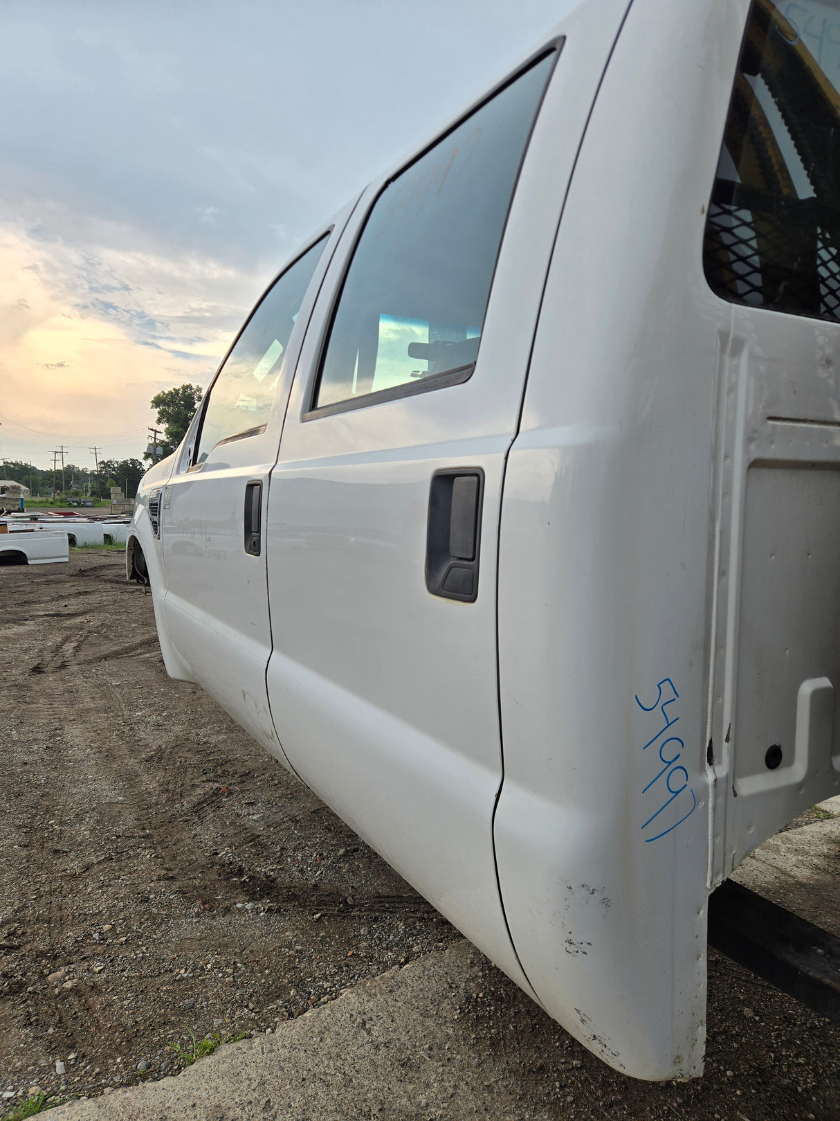 2008-2010 Ford Super Duty Crew Cab F250 F350 F450 F550 XL