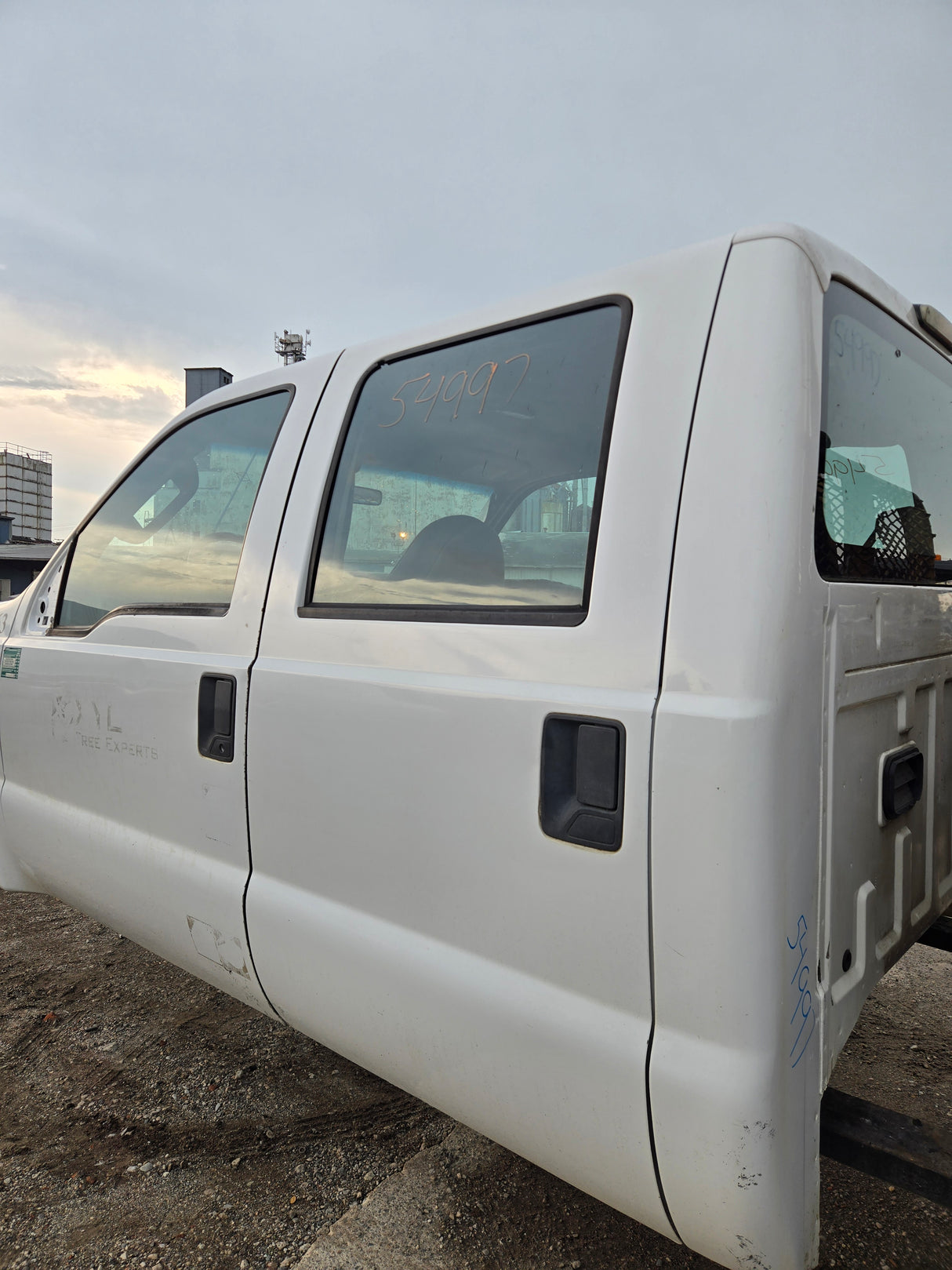 2008-2010 Ford Super Duty Crew Cab F250 F350 F450 F550 XL