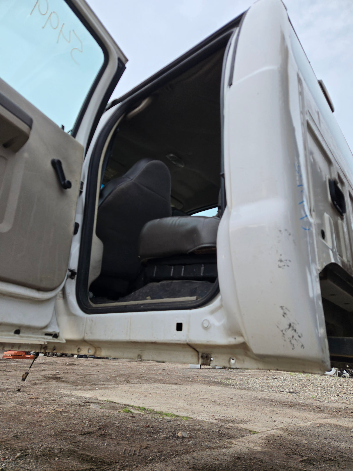2008-2010 Ford Super Duty Crew Cab F250 F350 F450 F550 XL