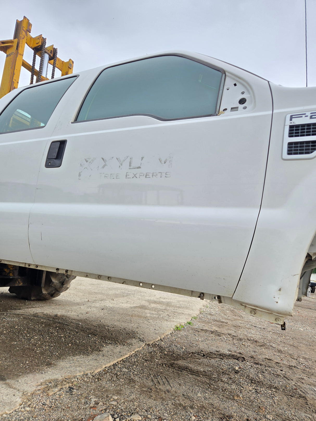 2008-2010 Ford Super Duty Crew Cab F250 F350 F450 F550 XL