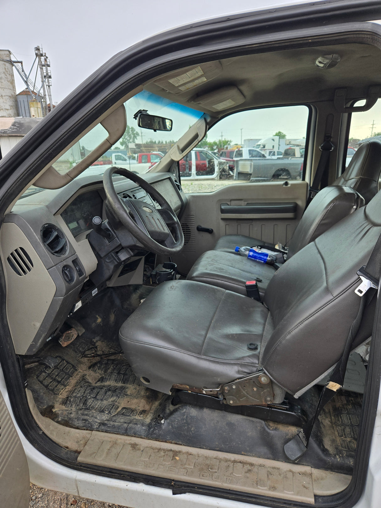 2008-2010 Ford Super Duty Crew Cab F250 F350 F450 F550 XL