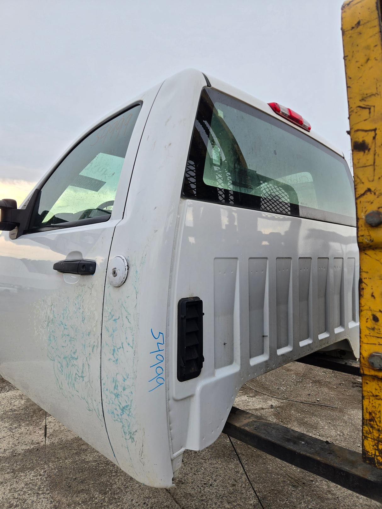 2007-2013 Chevrolet Silverado / GMC Sierra 1500 2500 3500 HD Regular Cab 2 door Cab