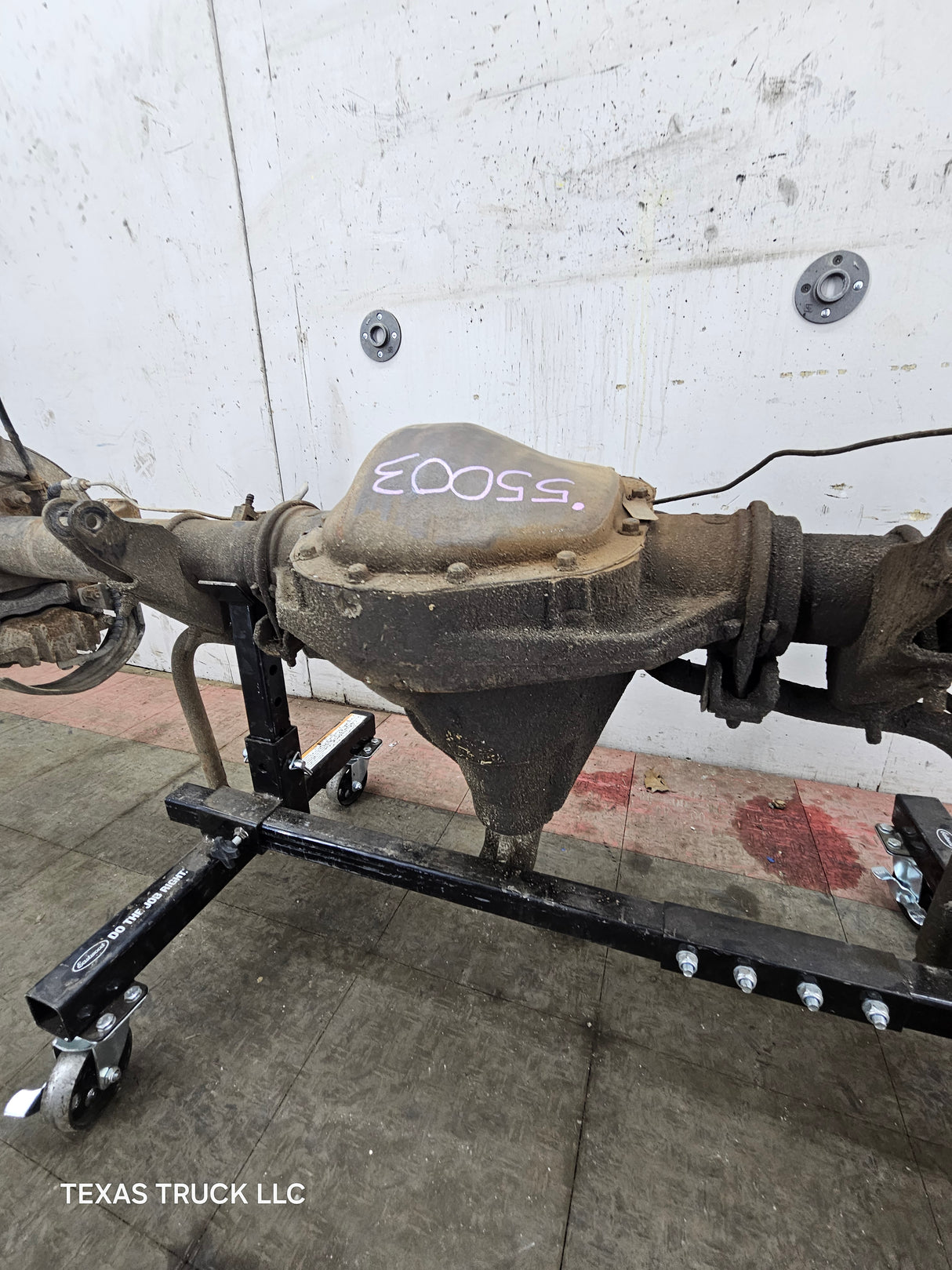 1999-2001 Ford Super Duty F250 F350 SRW Rear Axle 3.73 Ratio