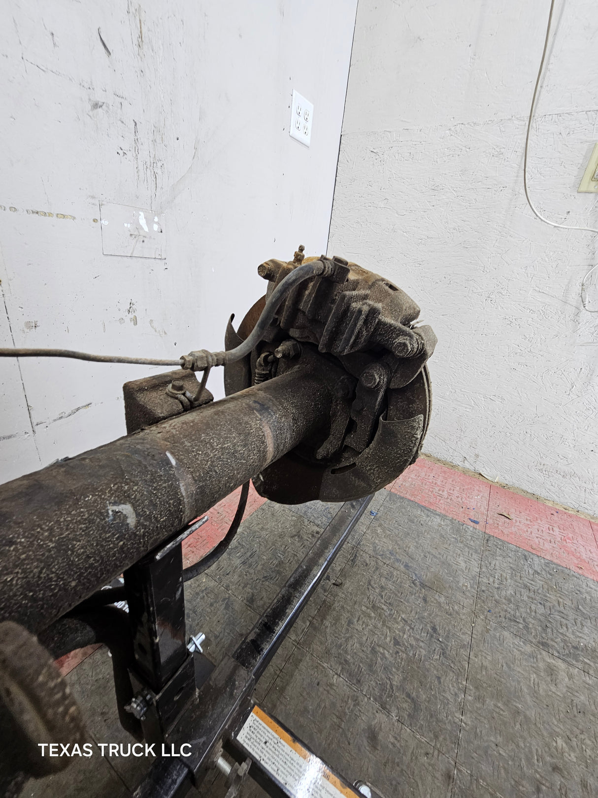 1999-2001 Ford Super Duty F250 F350 SRW Rear Axle 3.73 Ratio
