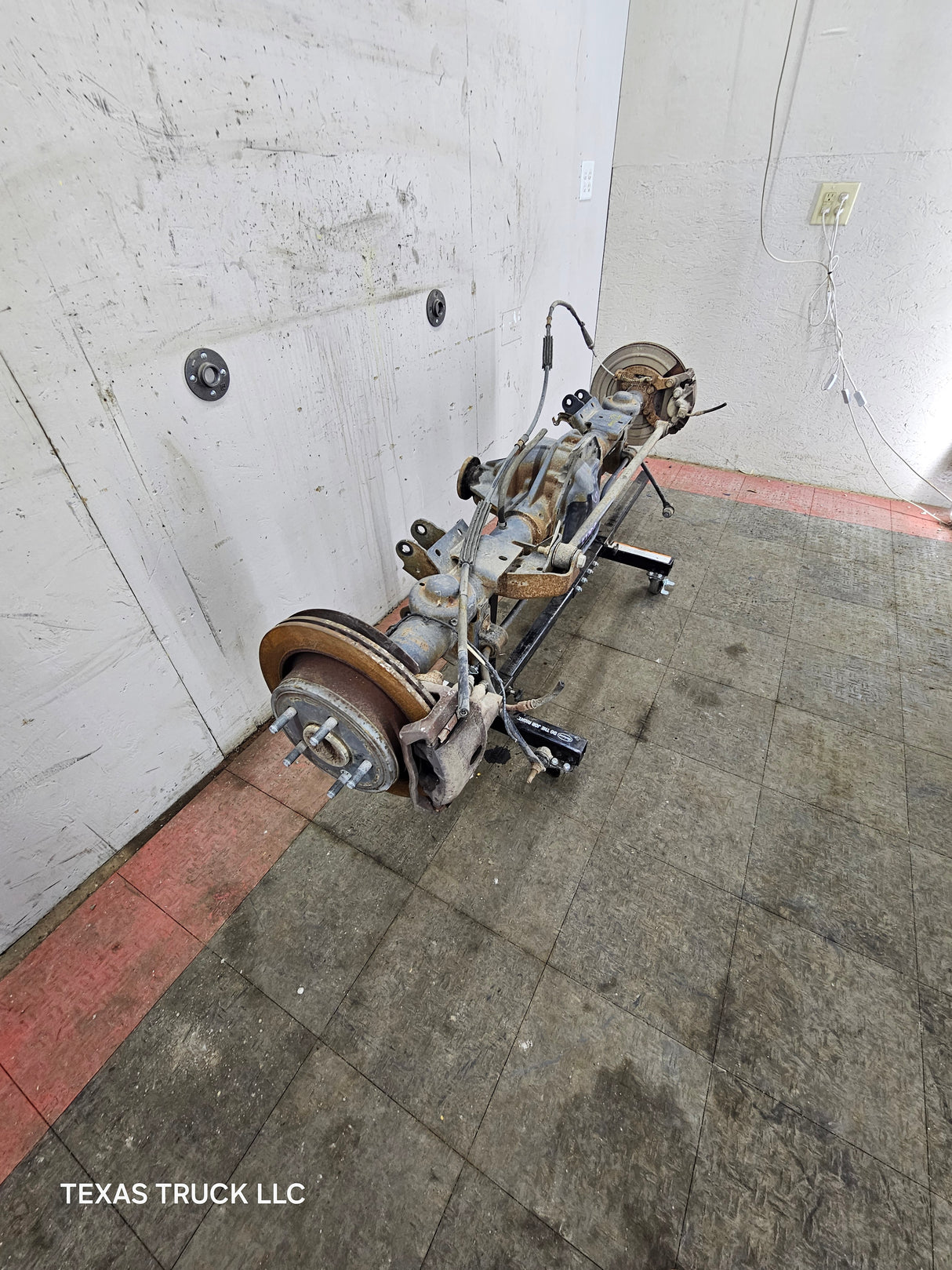 2011-2012 Dodge Ram 1500 3.55 Ratio OEM Rear Axle Rear End 4th Gen