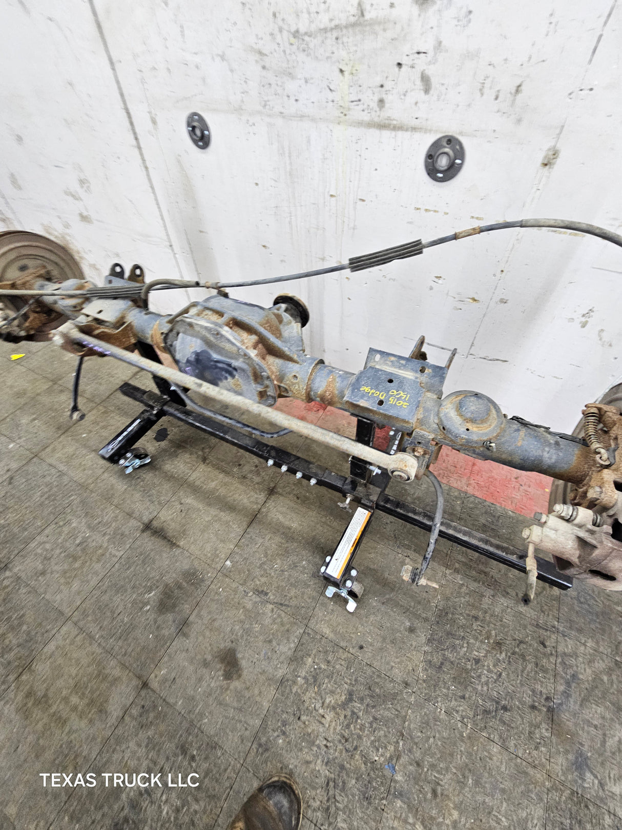 2011-2012 Dodge Ram 1500 3.55 Ratio OEM Rear Axle Rear End 4th Gen