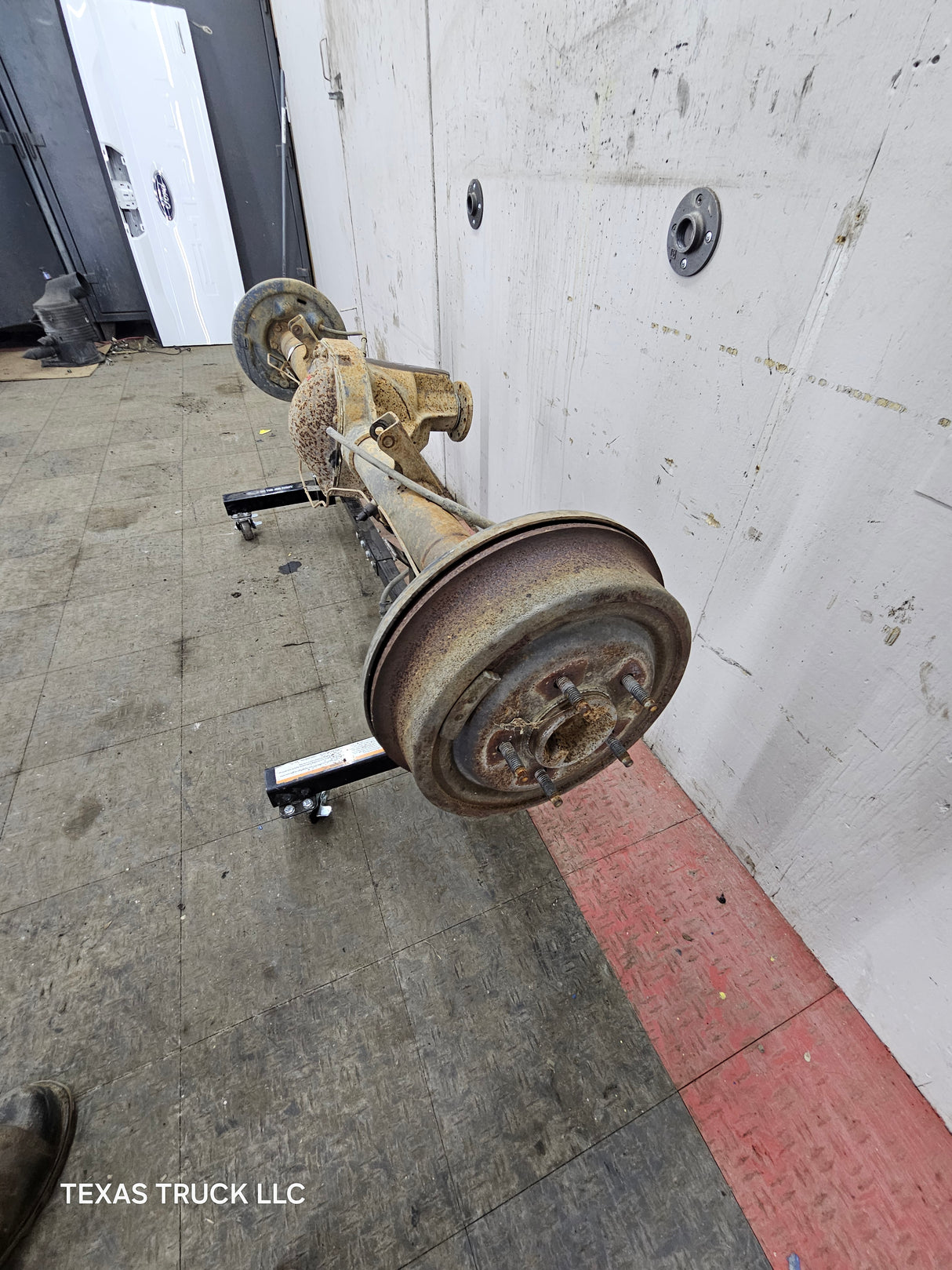 1997-1999 Ford F150 Rear Axle 3.55 Gear Ratio 87k miles Limited Slip