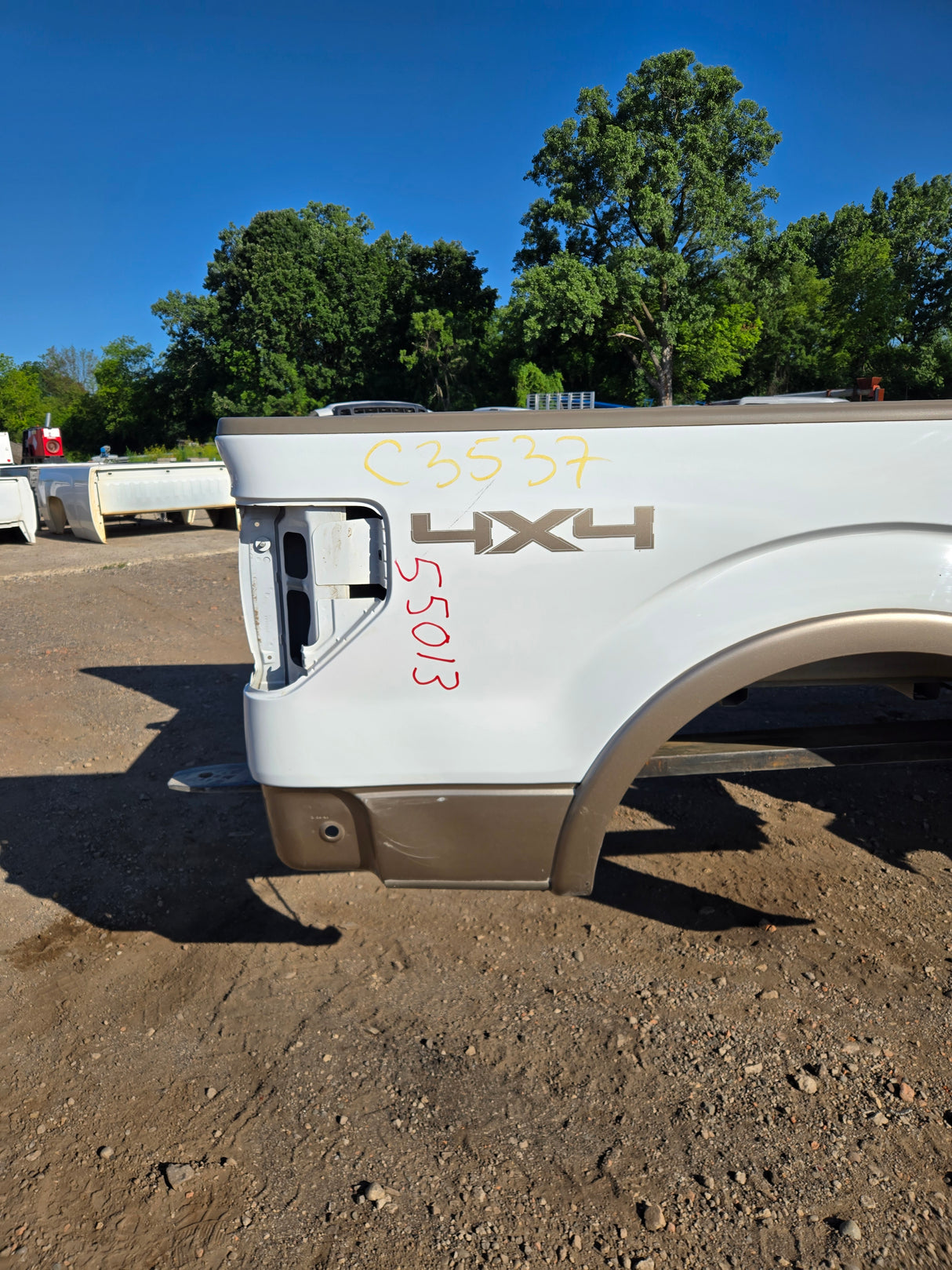 2009-2014 Ford F150 5' 6" Short Truck Bed - White & Tan