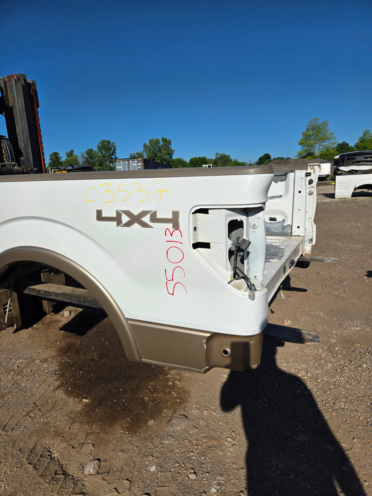 2009-2014 Ford F150 5' 6" Short Truck Bed - White & Tan