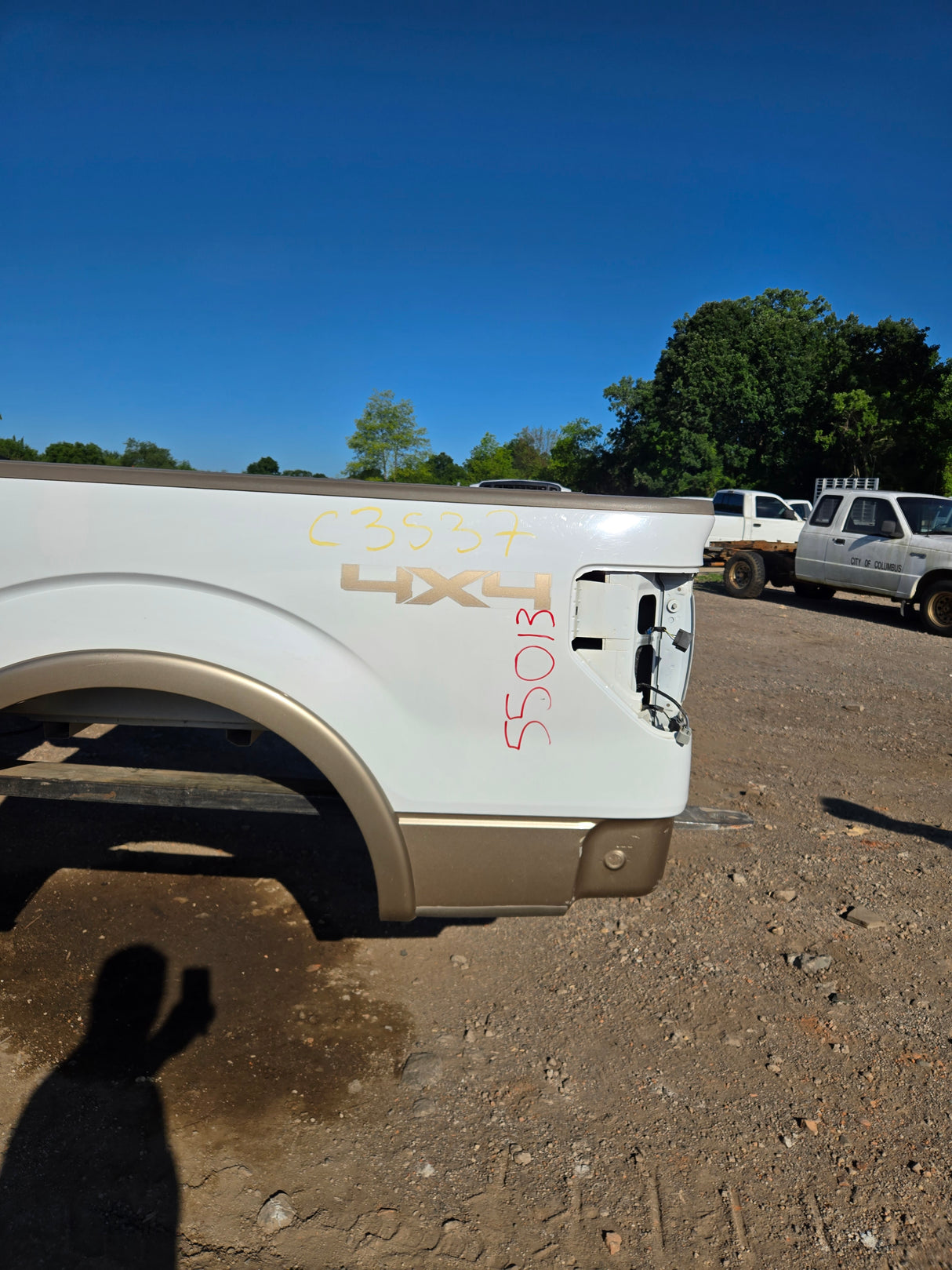 2009-2014 Ford F150 5' 6" Short Truck Bed - White & Tan